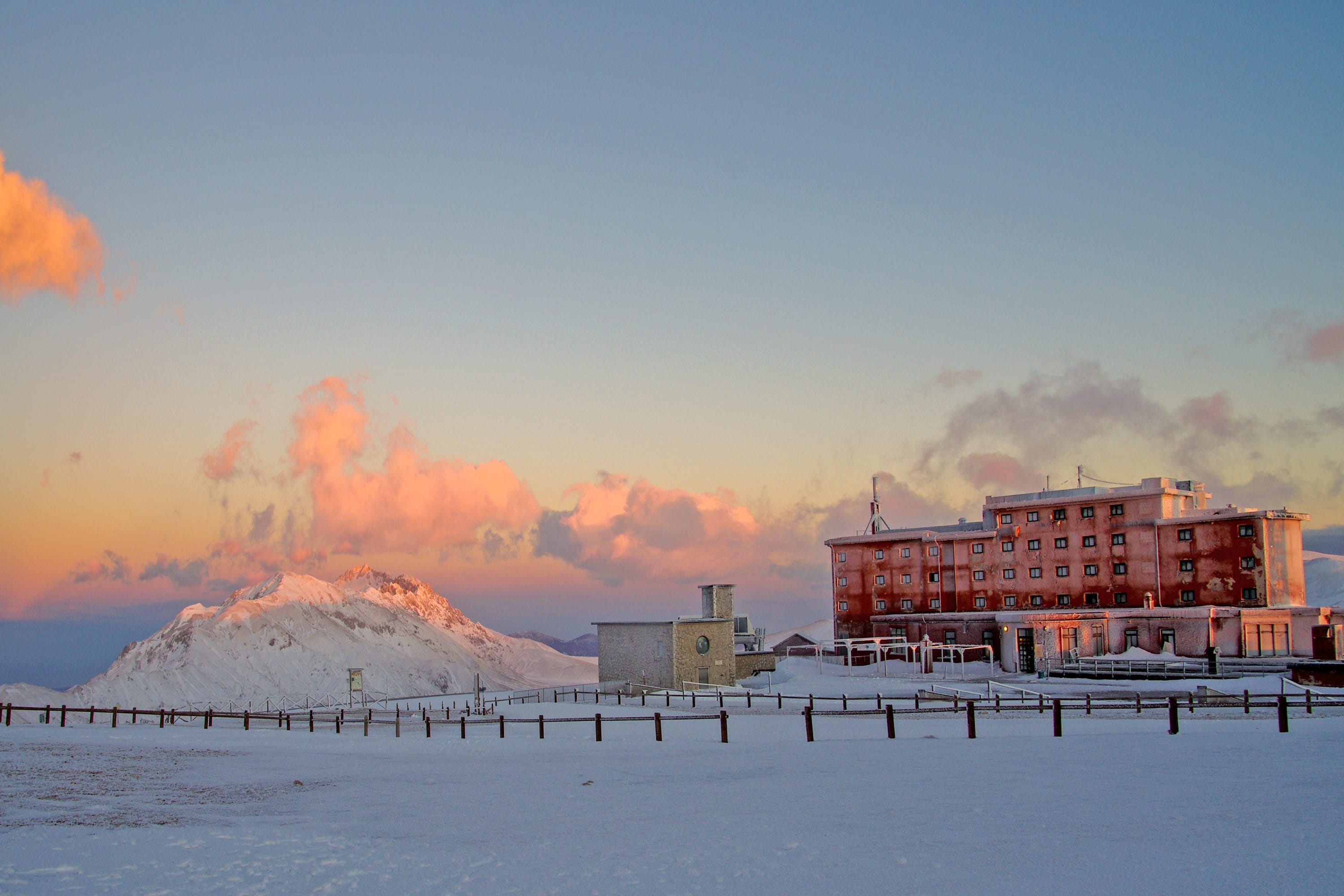 built structure, cold temperature, LAquila, gran sasso ditalia, mountain, national park of abruzzo, land, outdoors, snow, gran sasso, cloud - sky, fog, HD Wallpaper