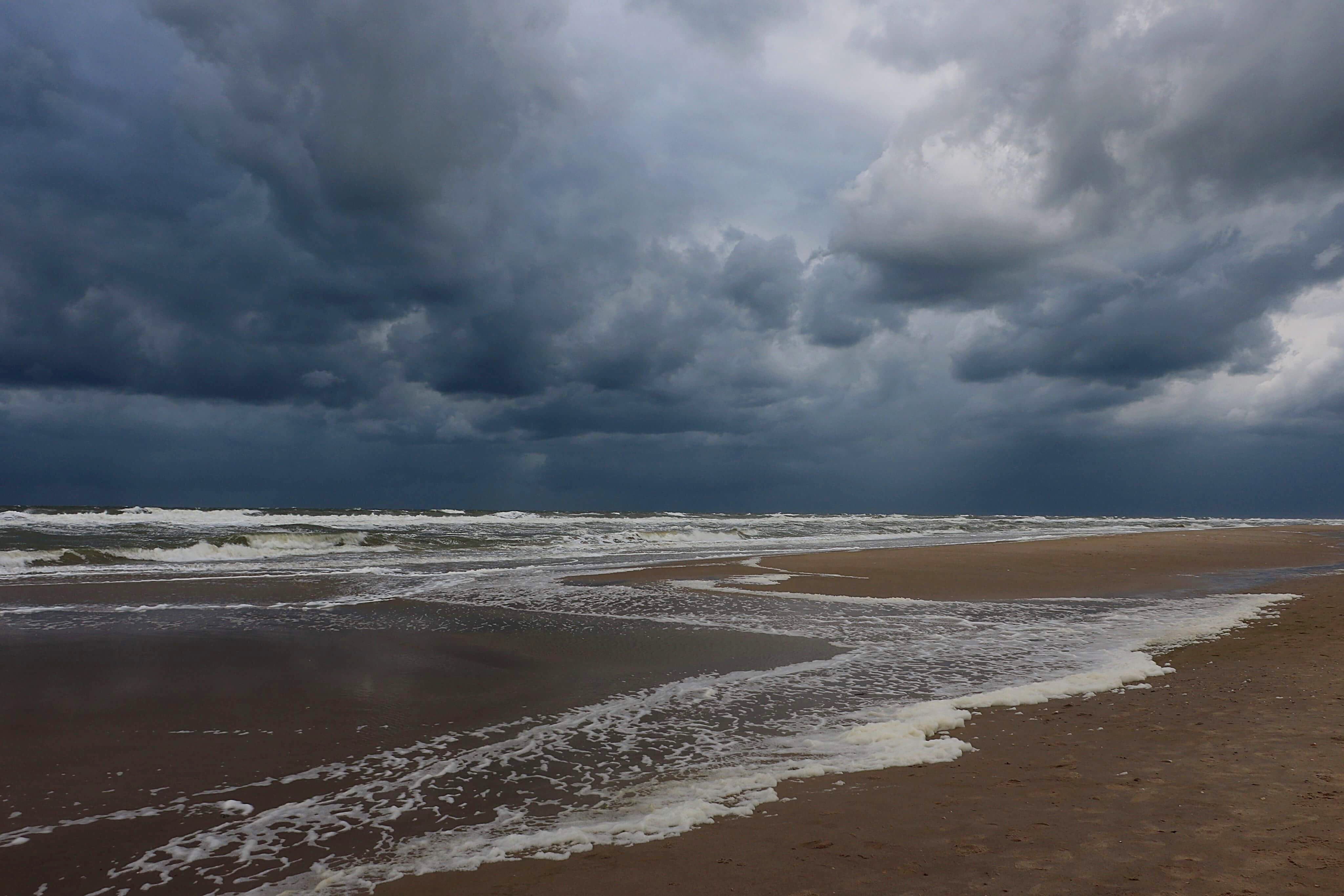 wet, land, beach, storm, scenics - nature, clouds, storm cloud, egmond aan zee, no people, cloudscape, water, see, 4K, power in nature, beauty in nature, HD Wallpaper