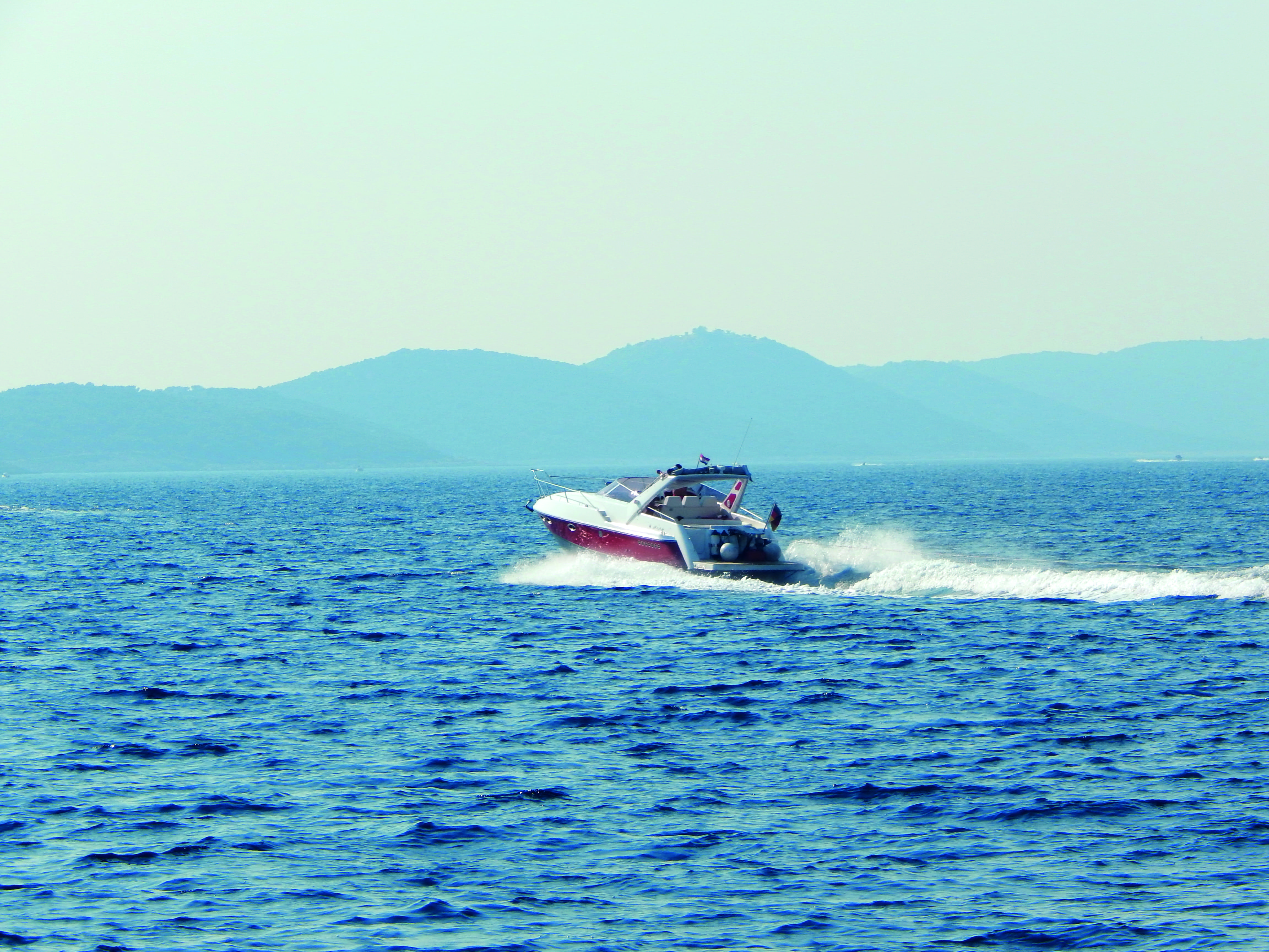 boat, mode of transportation, zee, travel, motion, sea, speedboad, men, beauty in nature, water, sky, croatia, krk, sailing, on the move, nature, speed, HD Wallpaper