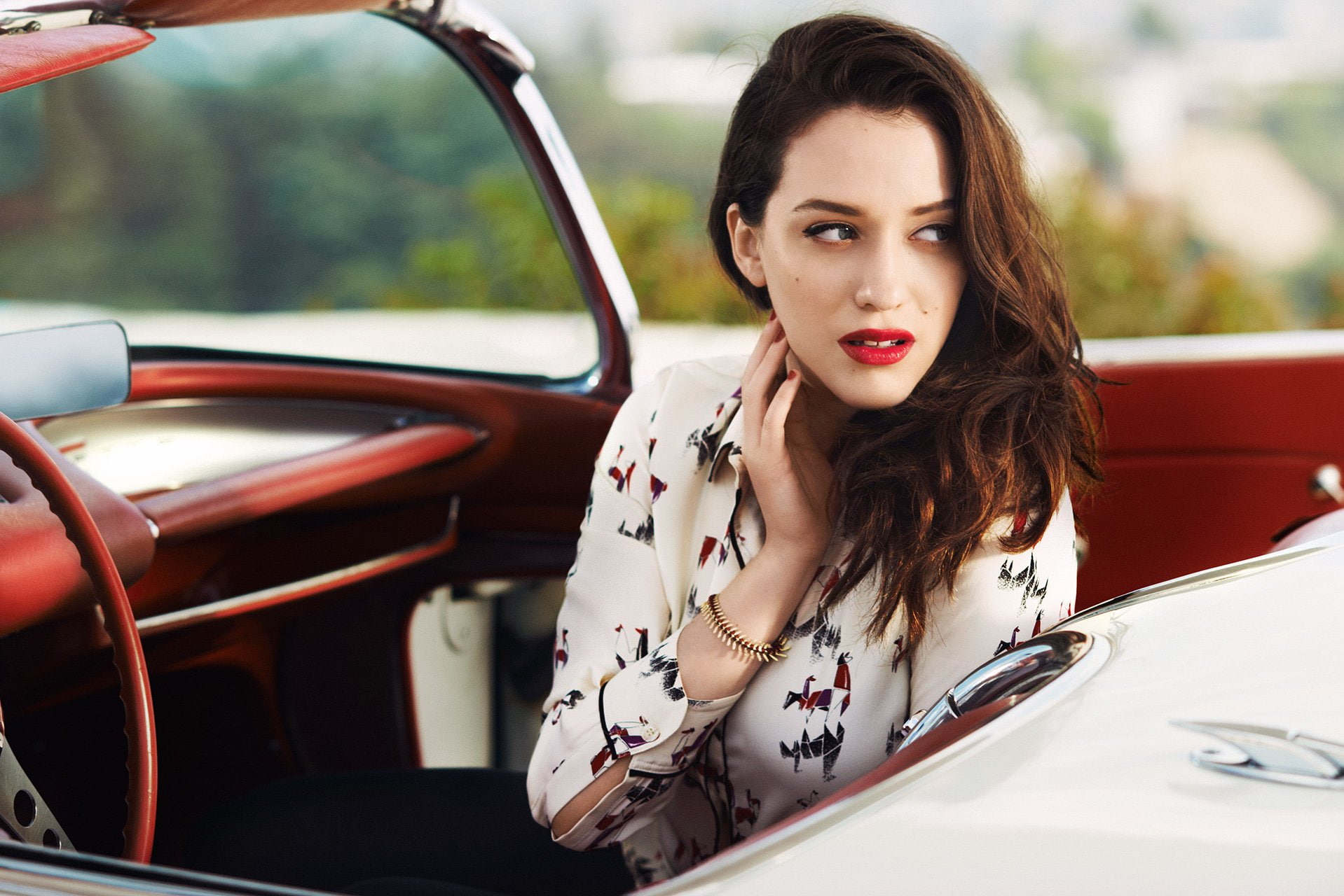 720P, women, beautiful woman, car, sitting, transportation, Actresses, beauty, adult, mode of transportation, land vehicle, portrait, beautiful people, HD Wallpaper