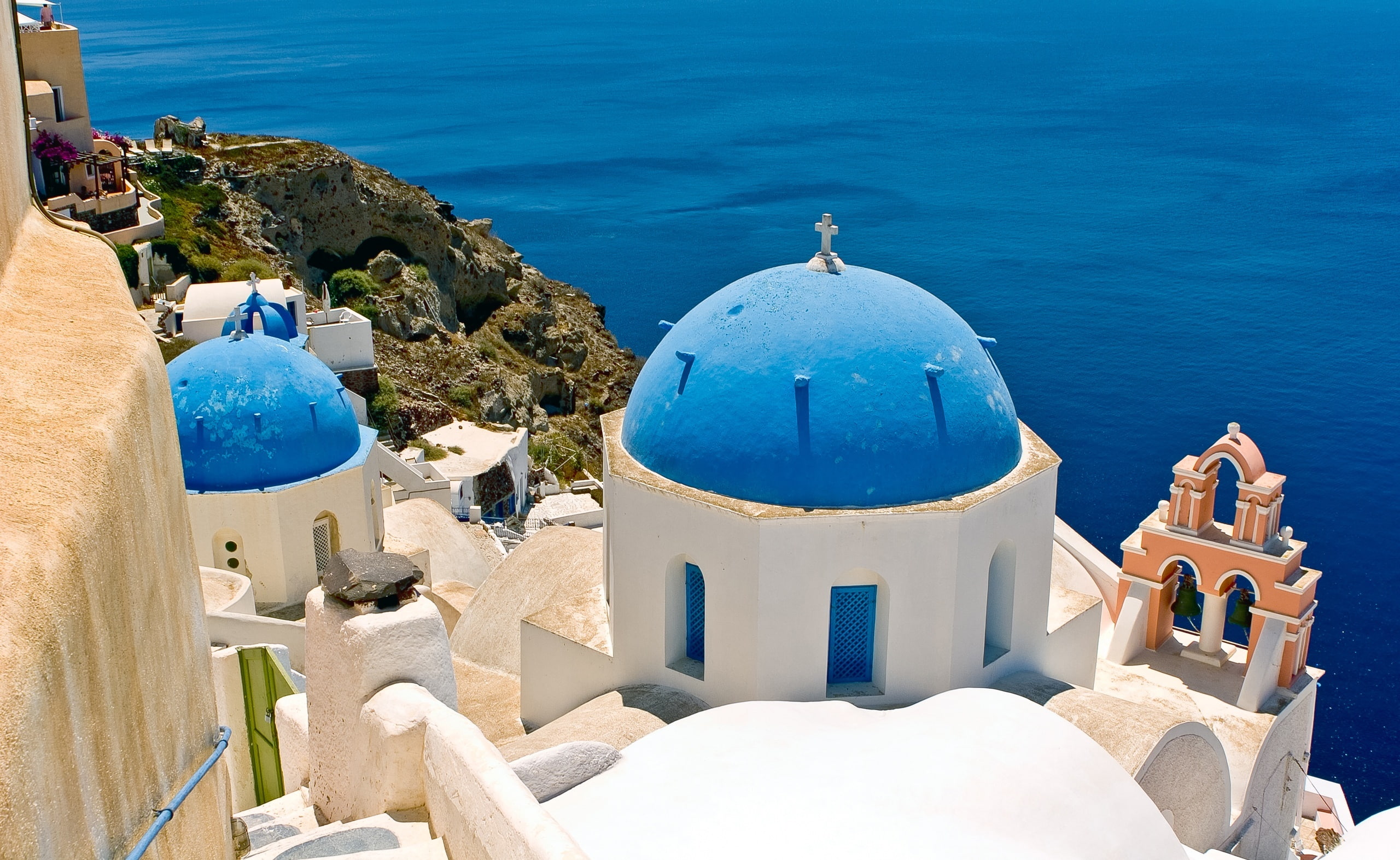 built structure, dome, sunlight, day, white, building exterior, hd, outdoors, Greece, sea, nature, concrete, religion, spirituality, oia, Santorini, HD Wallpaper