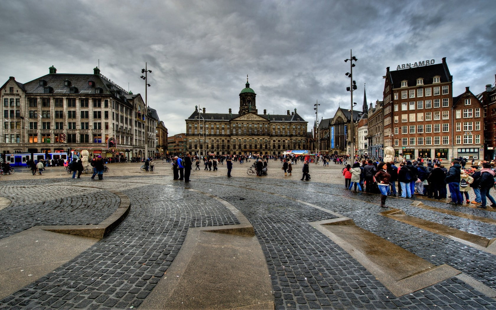 brown, architecture, women, tourism, crowd, street, 720P, outdoors, built structure, large group of people, city, cobblestone, building exterior, Cityscapes, HD Wallpaper