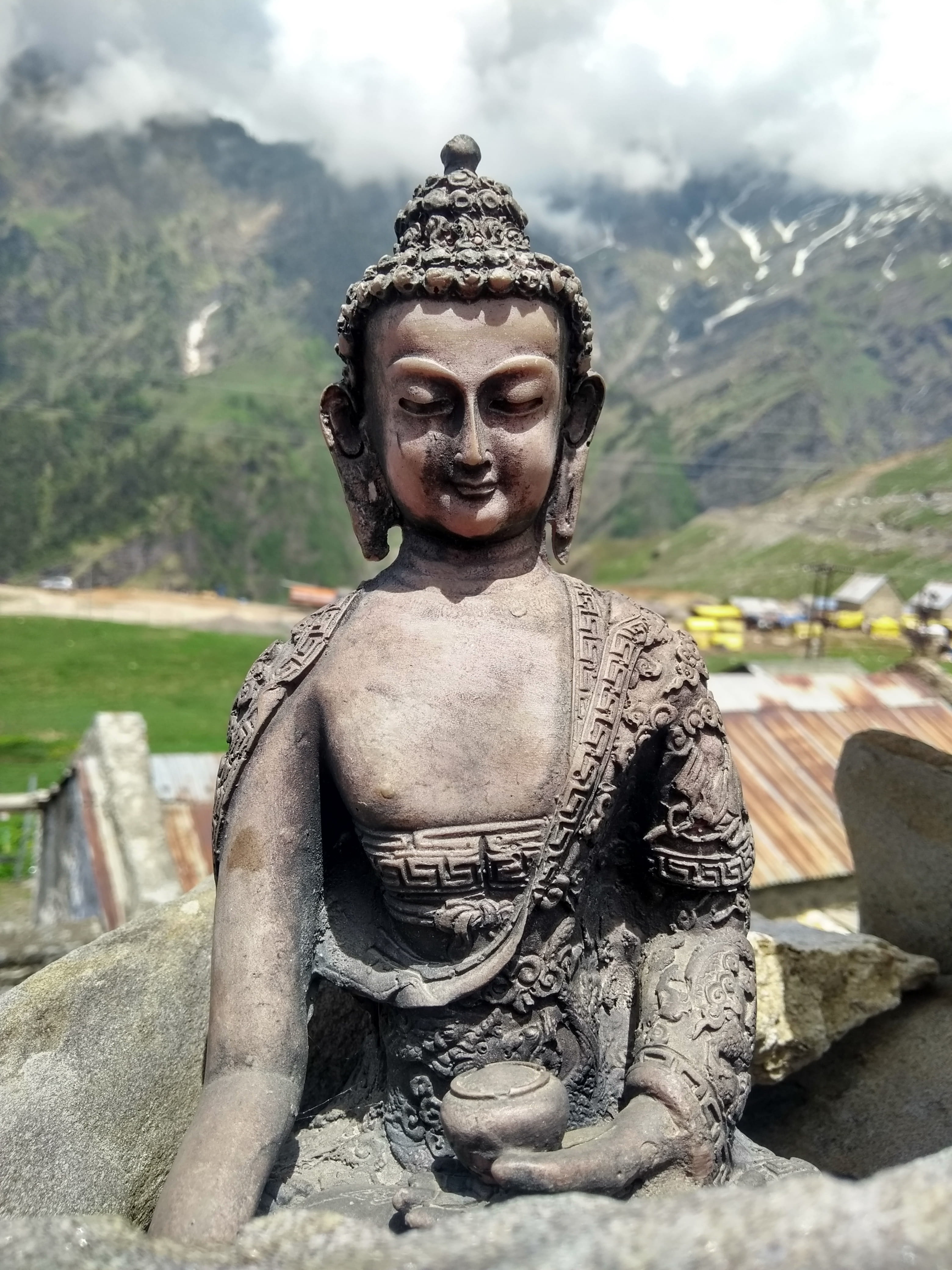 male likeness, solid, mountains, rohtang, 4K, craft, sculpture, peace, statue, nature, day, divine, no people, mountain, human representation, spirituality, Phone HD Wallpaper