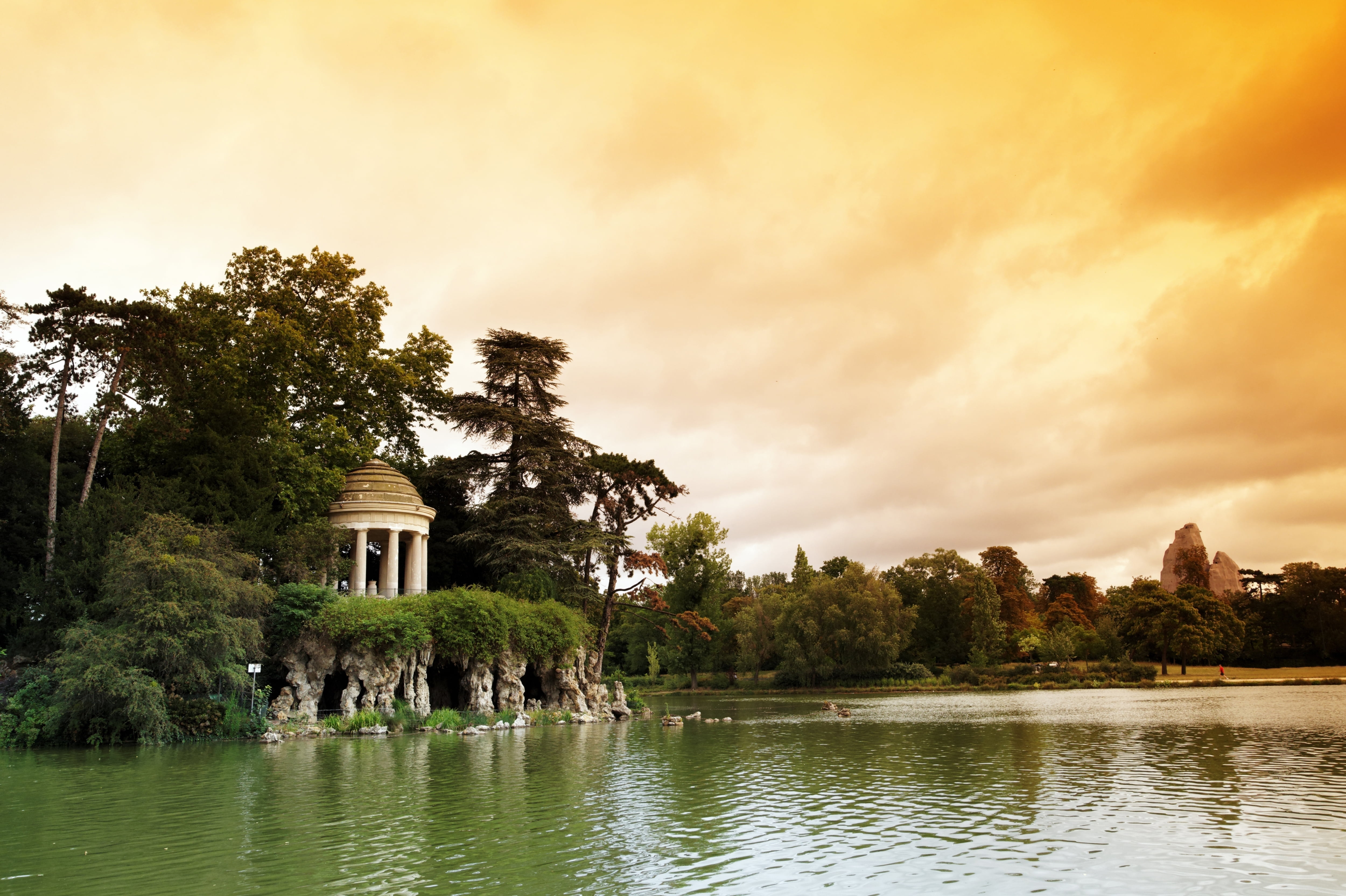 no people, built structure, Park, Paris, leafed, outdoors, building exterior, lake, tree, sky, green, tranquil scene, tranquility, trees, house, building, HD Wallpaper