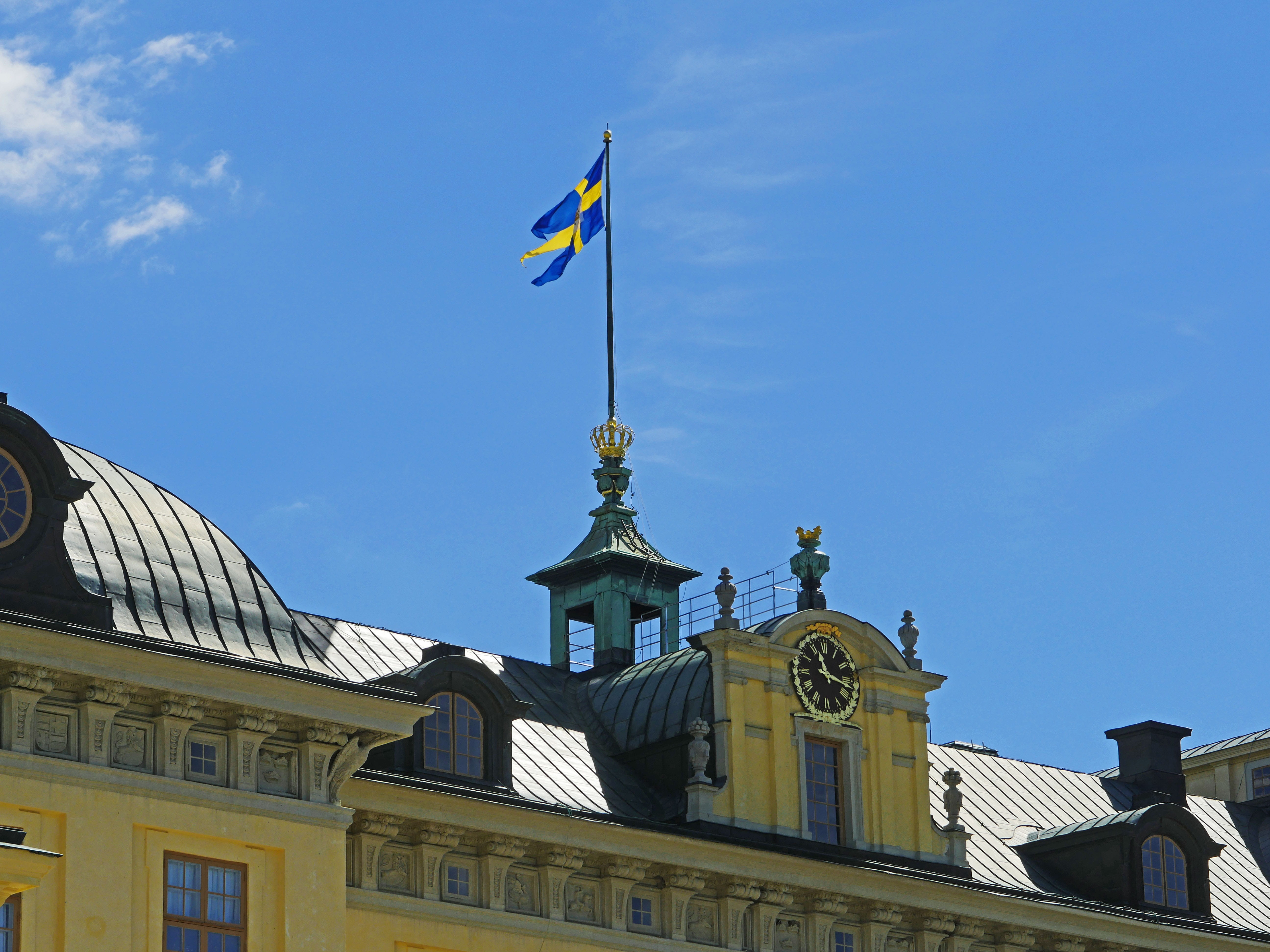 low angle view, outdoors, nature, representative, no people, 5K, residence, government, travel, blue, tourism, built structure, travel destinations, stockholm, HD Wallpaper