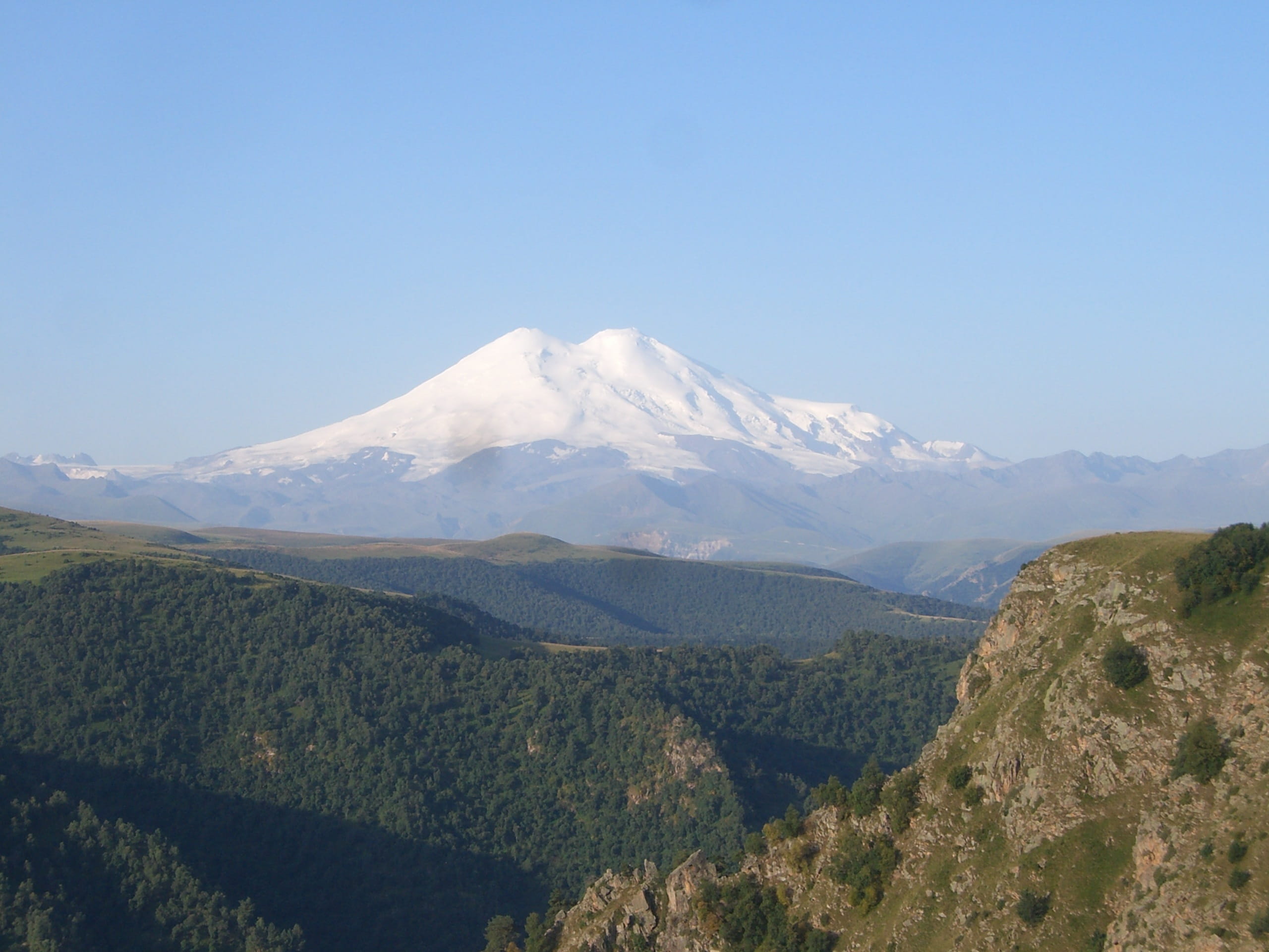 Elbrus, no people, tranquility, volcano, landscape, non-urban scene, outdoors, sky, travel destinations, the caucasus, snowcapped mountain, environment, HD Wallpaper