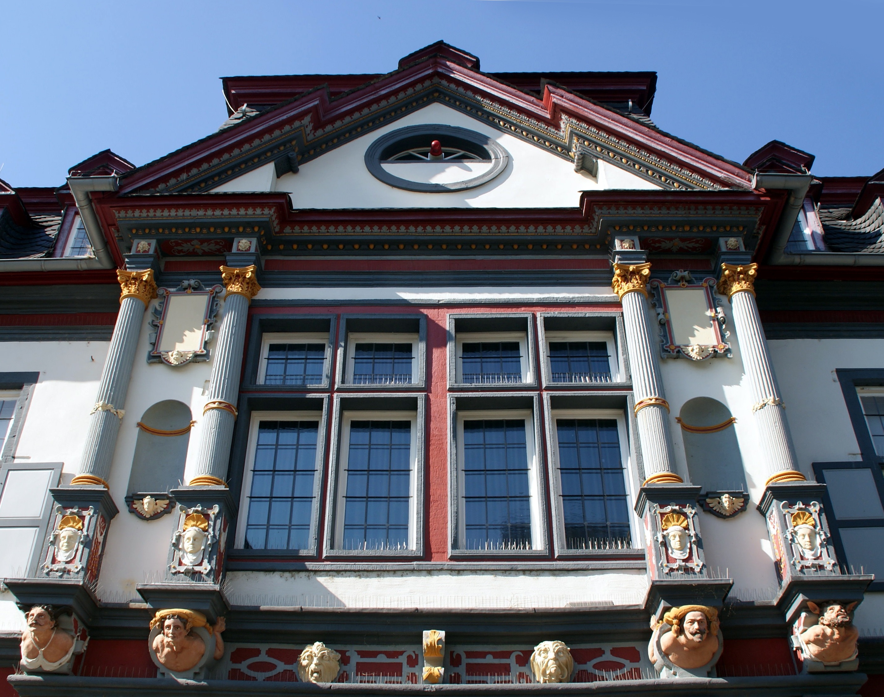 rhine, outdoors, spirituality, building exterior, sculpture, museum, germany, sky, residence, nature, manor house, architecture, 2K, home, villa, human representation, HD Wallpaper