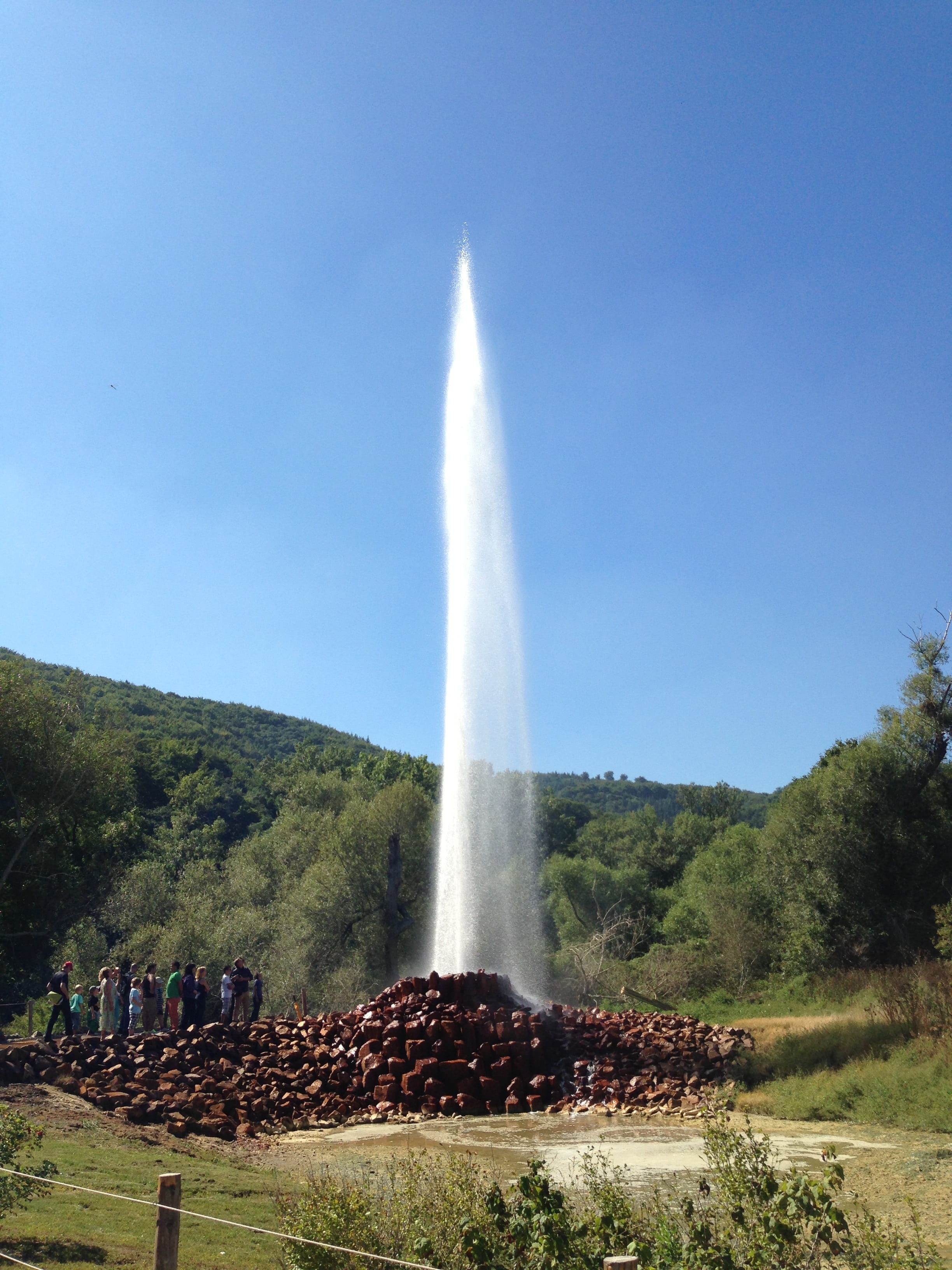 spraying, sky, motion, water, outdoors, plant, fountain, travel, nature, day, tree, geyser, environment, scenics - nature, andernach, land, splashing, beauty in nature, Phone HD Wallpaper