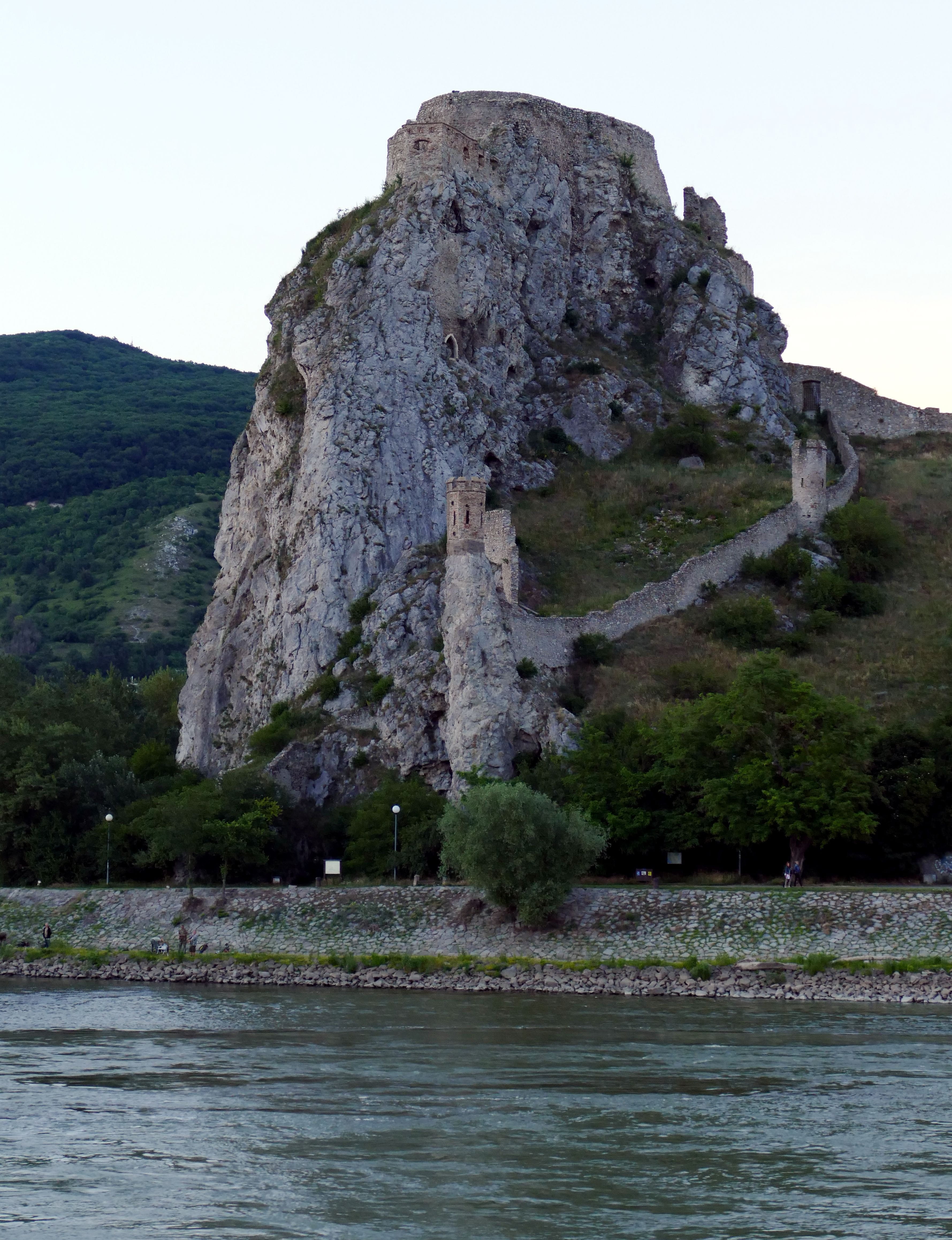 tranquil scene, waterfront, tree, non-urban scene, formation, ruin, rock - object, historically, nature, clear sky, plant, danube, danube region, lake, Phone HD Wallpaper