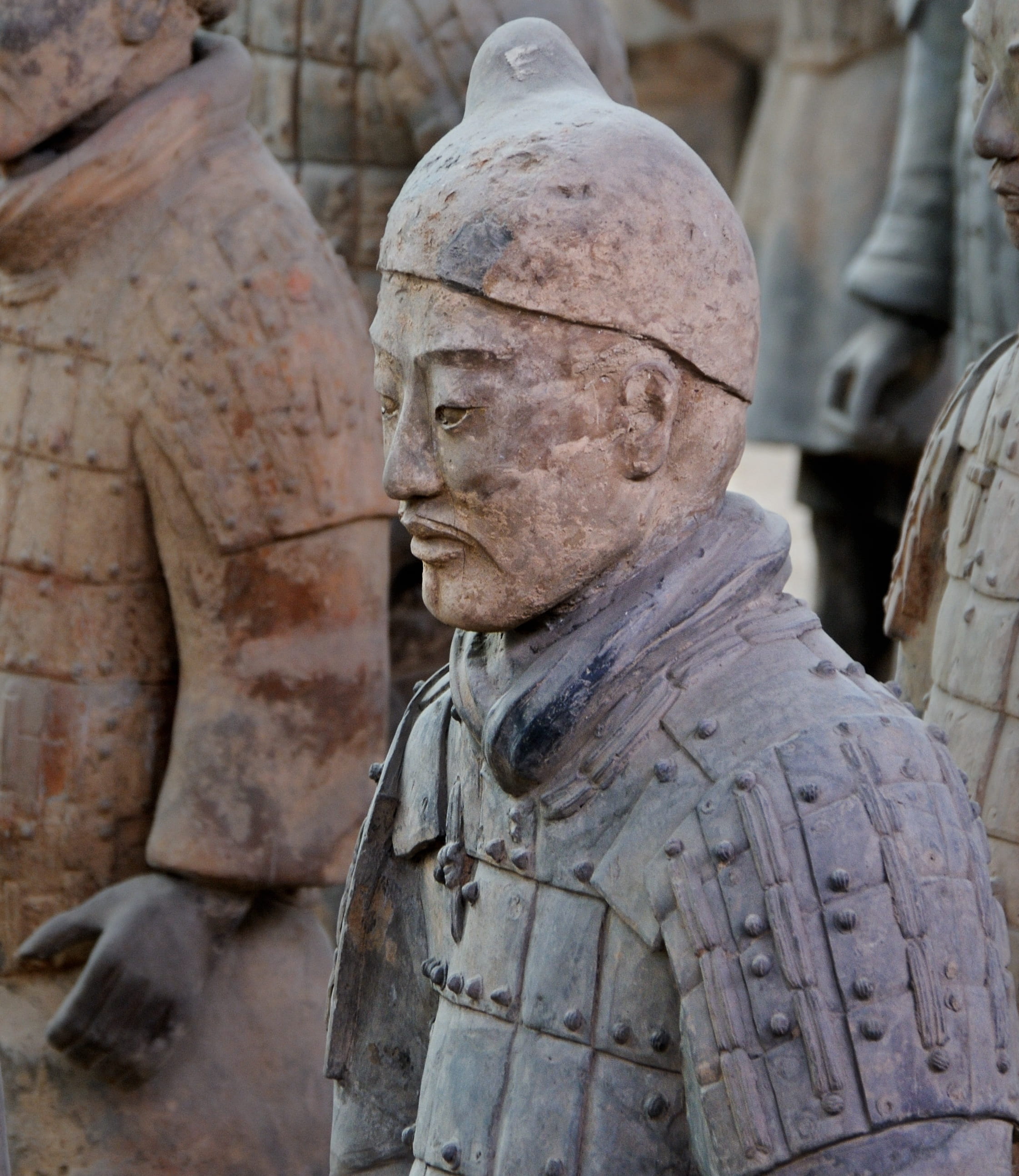 Soldier, human representation, male likeness, buried, architecture And Buildings, the past, stone Material, history, ancient civilization, no people, cultures, Phone HD Wallpaper