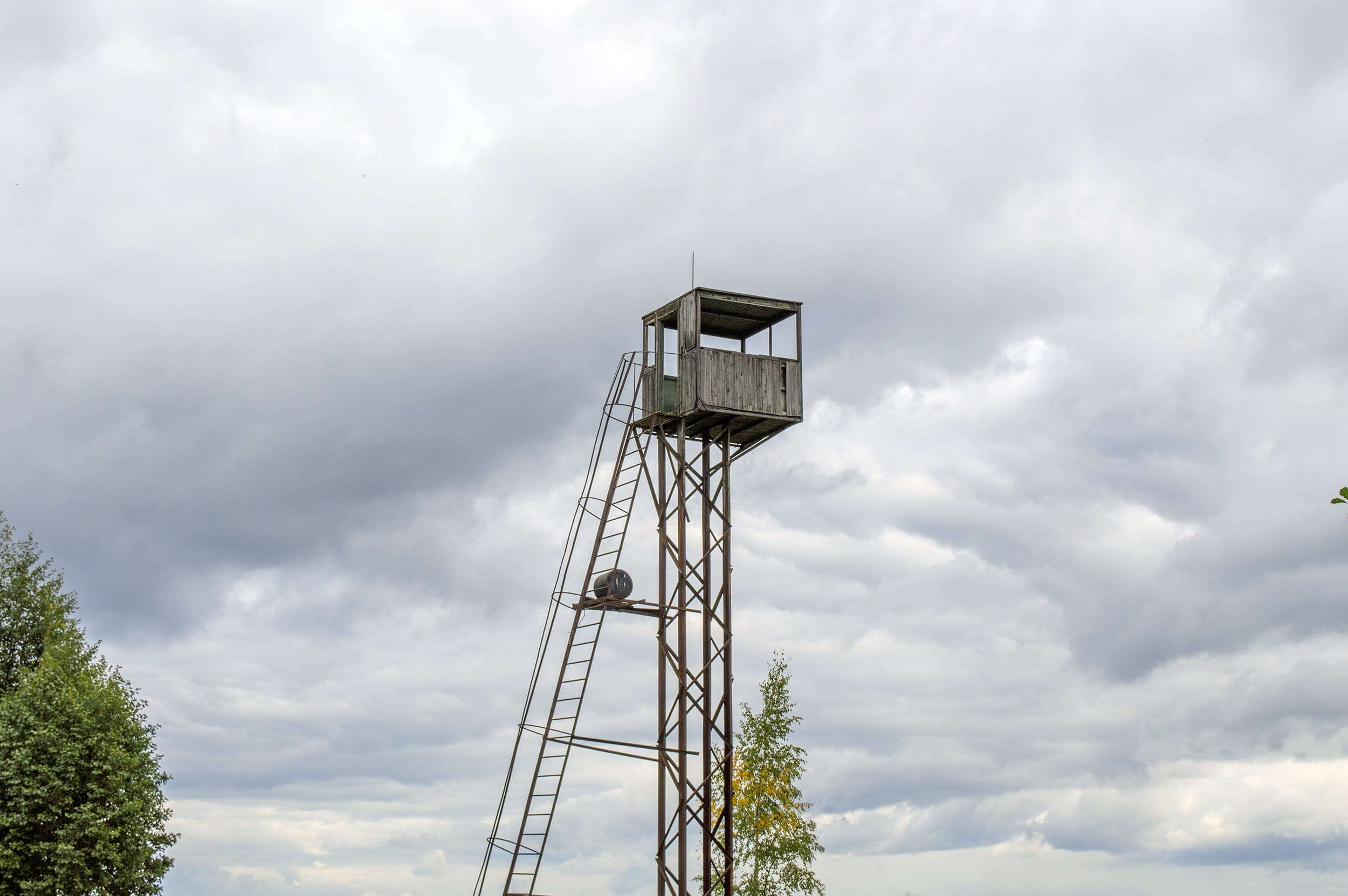 building exterior, tower, protection, beach, Lifeguard Tower, tourism, nature, coast, safety, tall - high, 1080P, low angle view, metal, built structure, HD Wallpaper