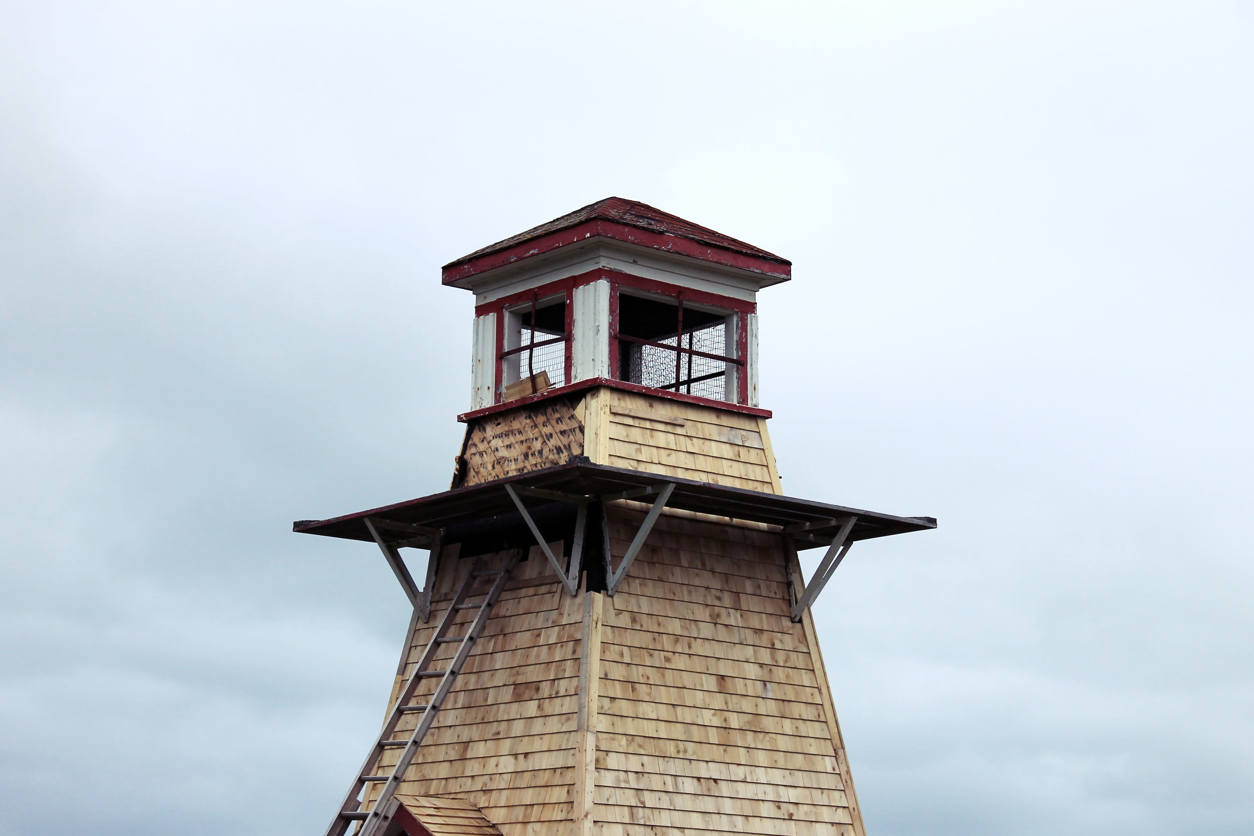 lookout tower, beige, 4K, lighthouse, old, overcast, red, built structure, copy space, wood, no people, tower, architecture, building exterior, building, HD Wallpaper
