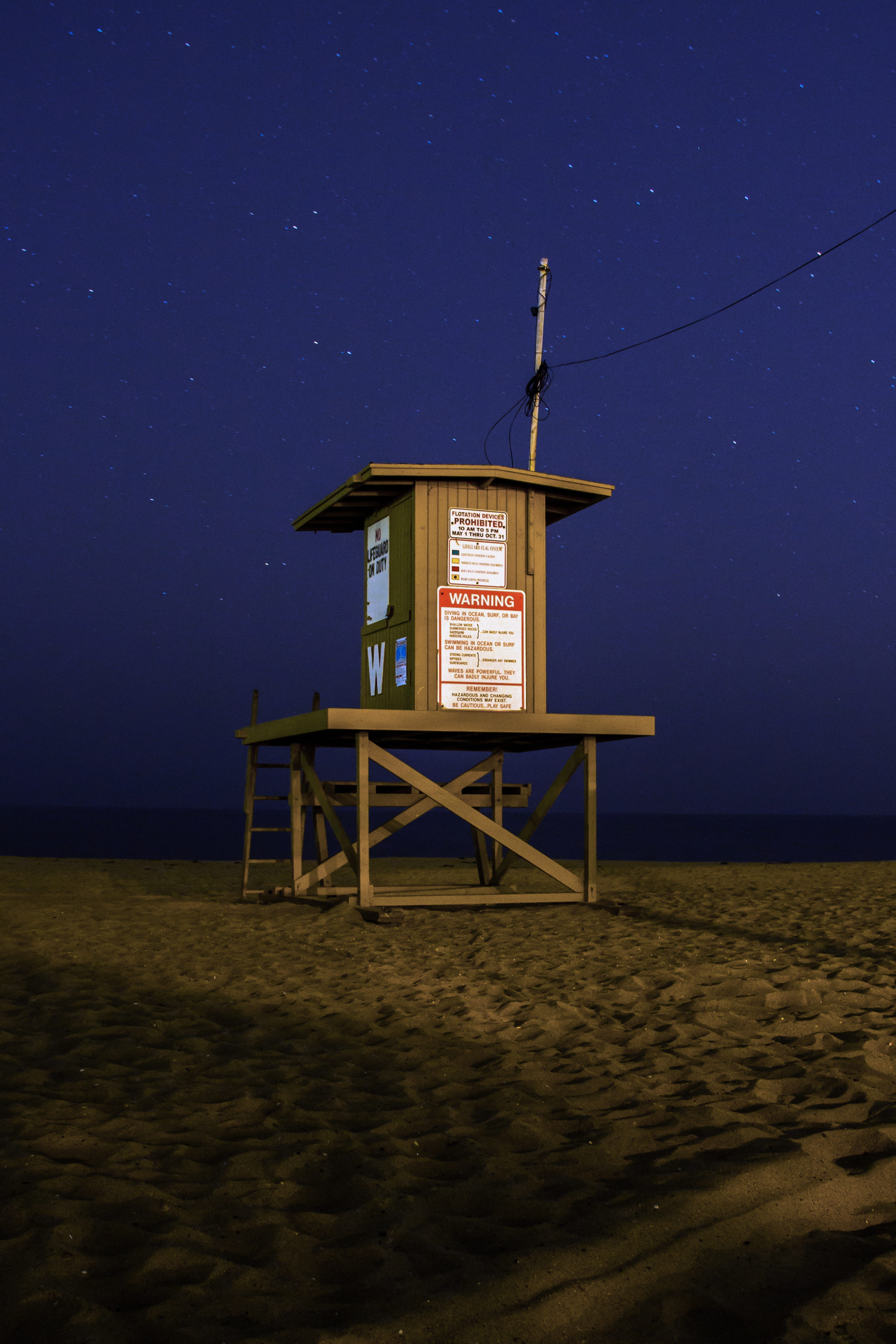 scenics - nature, water, beach, sky, summer, horizon over water, land, wave, vacation, horizon, outdoors, Night Sky, sea, lifeguard hut, protection, wood, Phone HD Wallpaper
