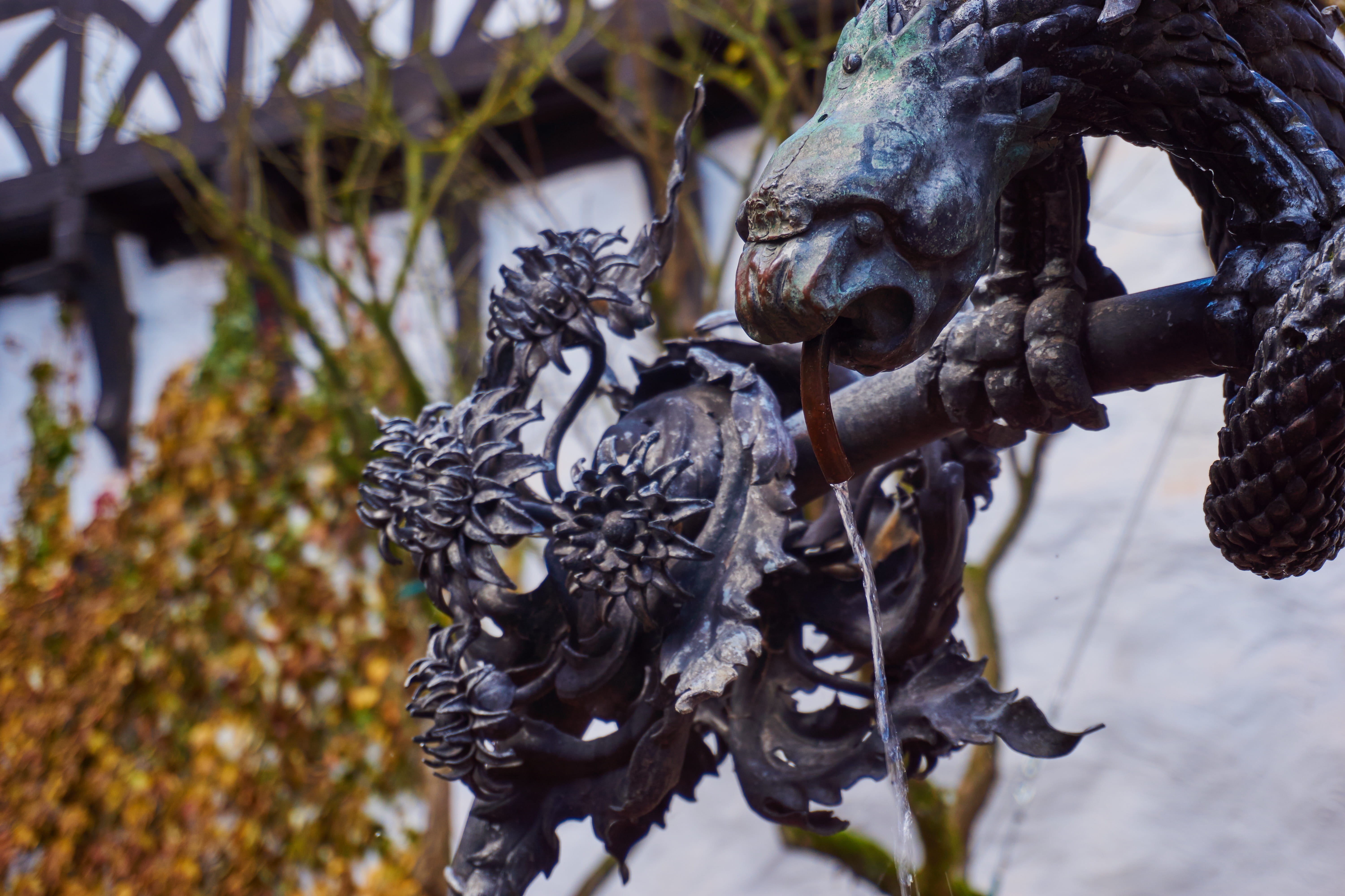 sculpture, black color, Middle Ages, 5K, Fountain, Old, nature, Gargoyle, water, day, no people, animal wildlife, craft, art and craft, close-up, human representation, HD Wallpaper