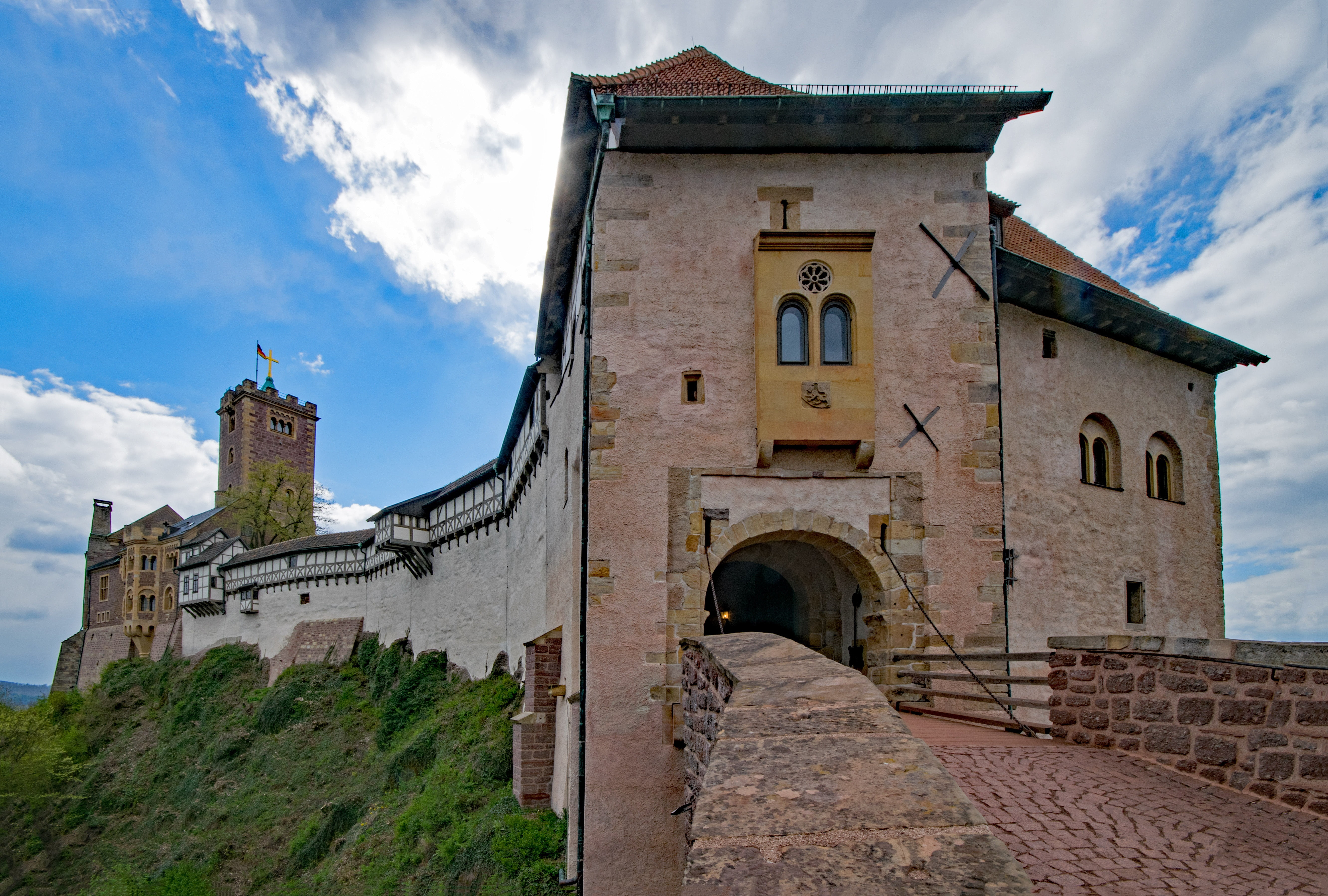history, wartburg castle, religion, eisenach, tower, building, old, no people, travel destinations, arch, martin, reformation, architecture, cloud - sky, HD Wallpaper