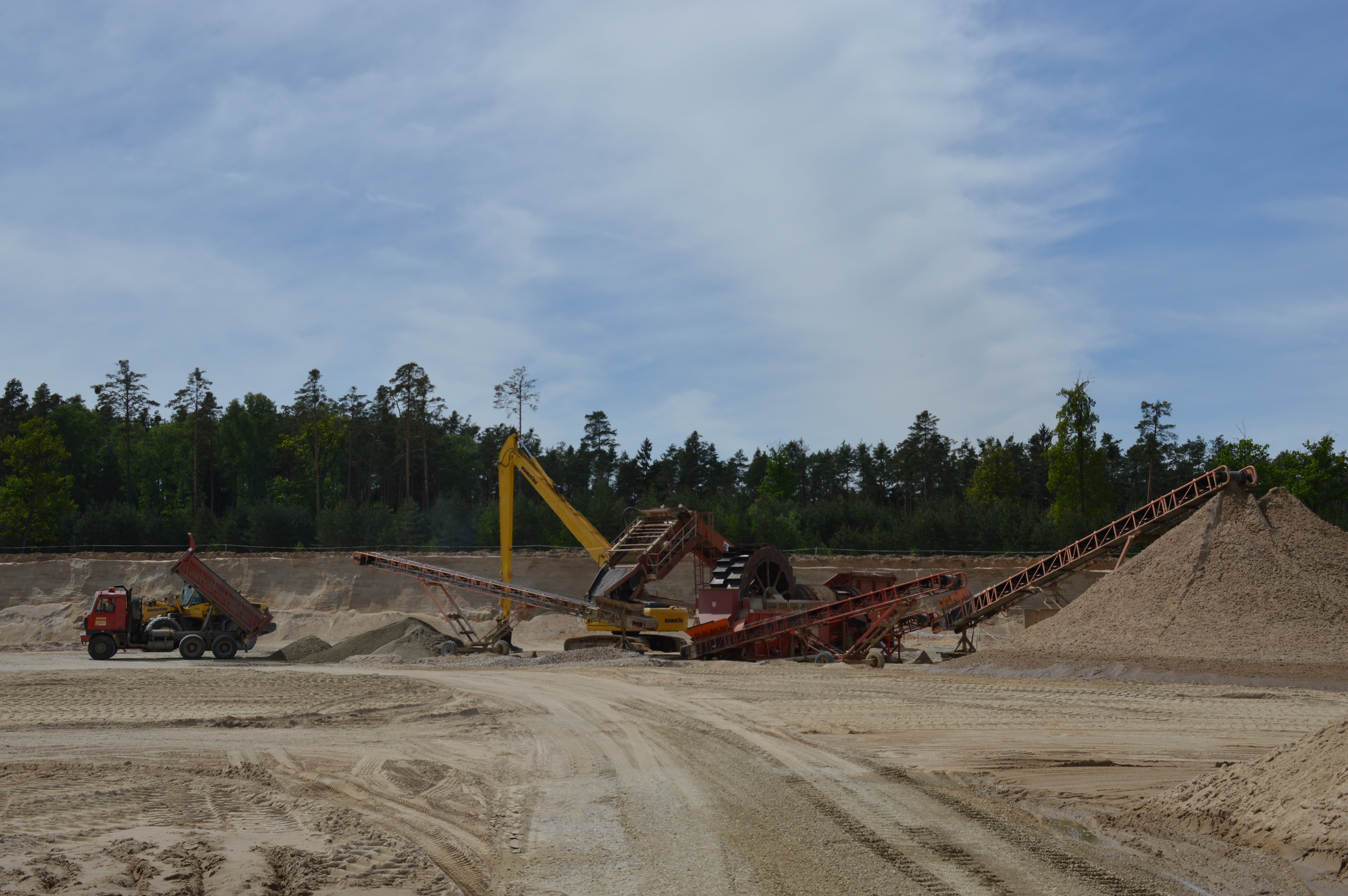 forest, earth mover, plant, restoration, outdoors, construction industry, extraction, gravel, reclamation, nature, machinery, tree, pískovna, construction site, HD Wallpaper