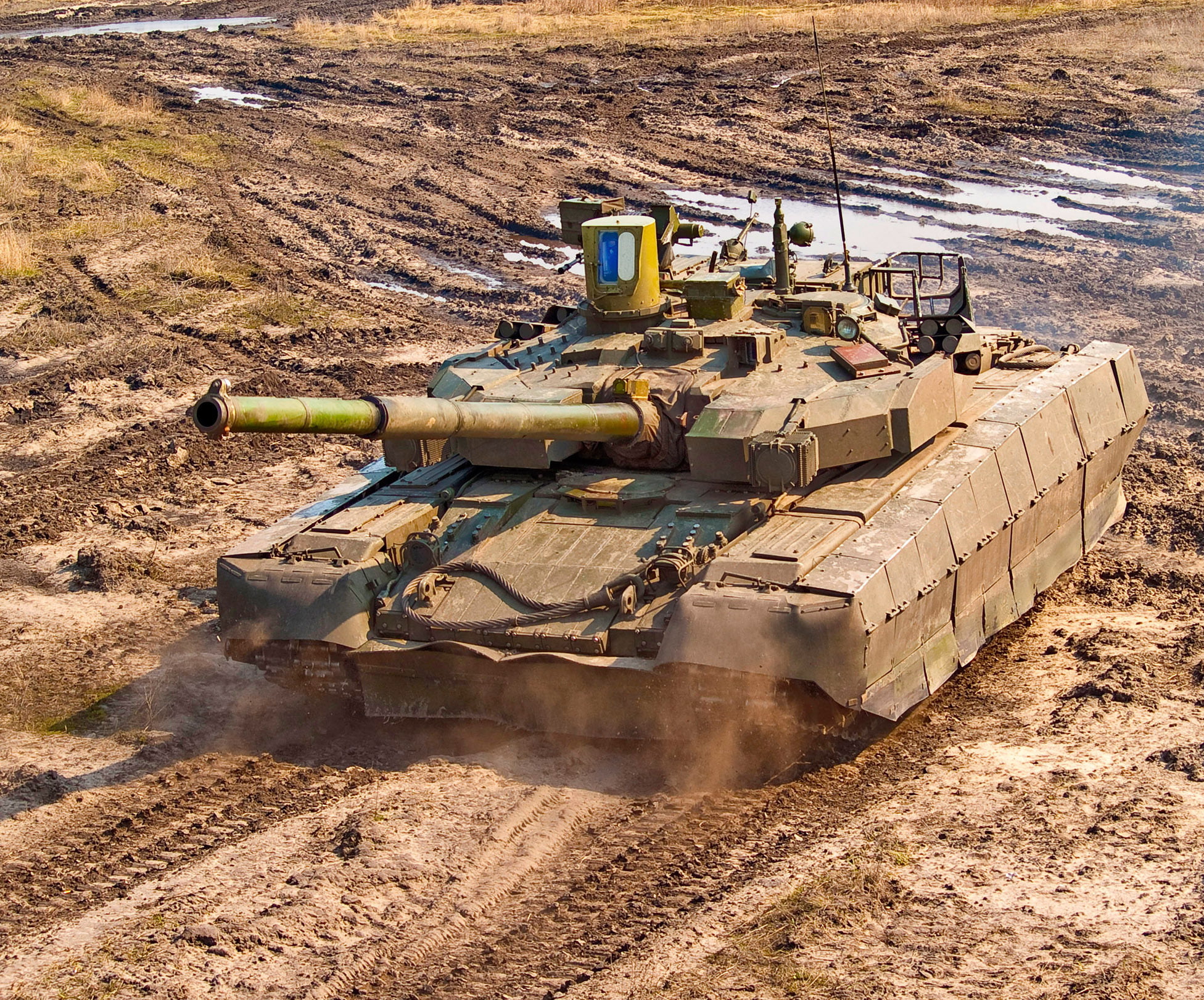 fighting, outdoors, industrial equipment, brown, sunlight, land, armor, industry, day, machinery, war, power, caterpillar Track, army, quarry, conflict, HD Wallpaper