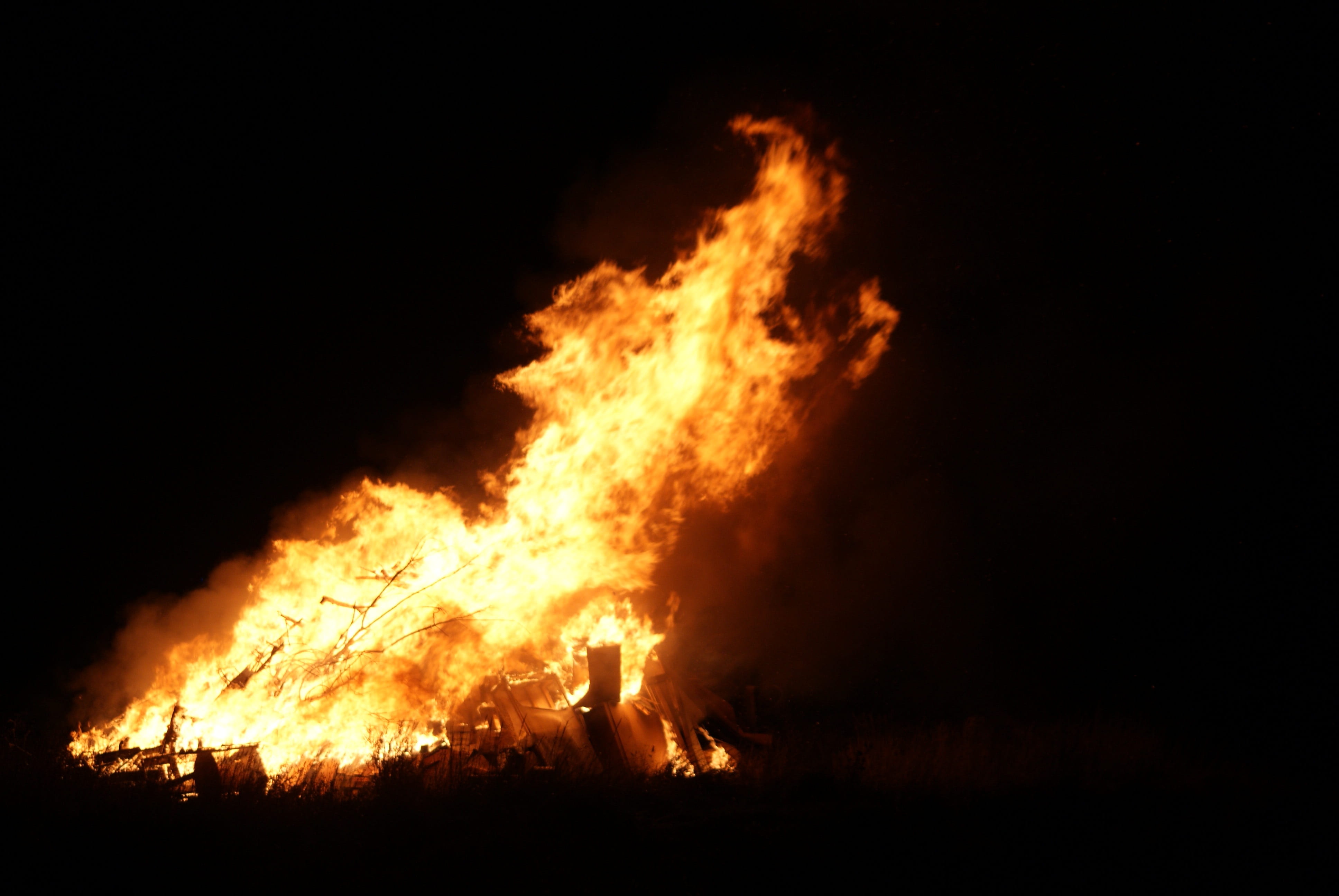smoke - physical structure, st combs, outdoors, sign, accidents and disasters, orange color, nature, fire - natural phenomenon, no people, fire, burning, HD Wallpaper