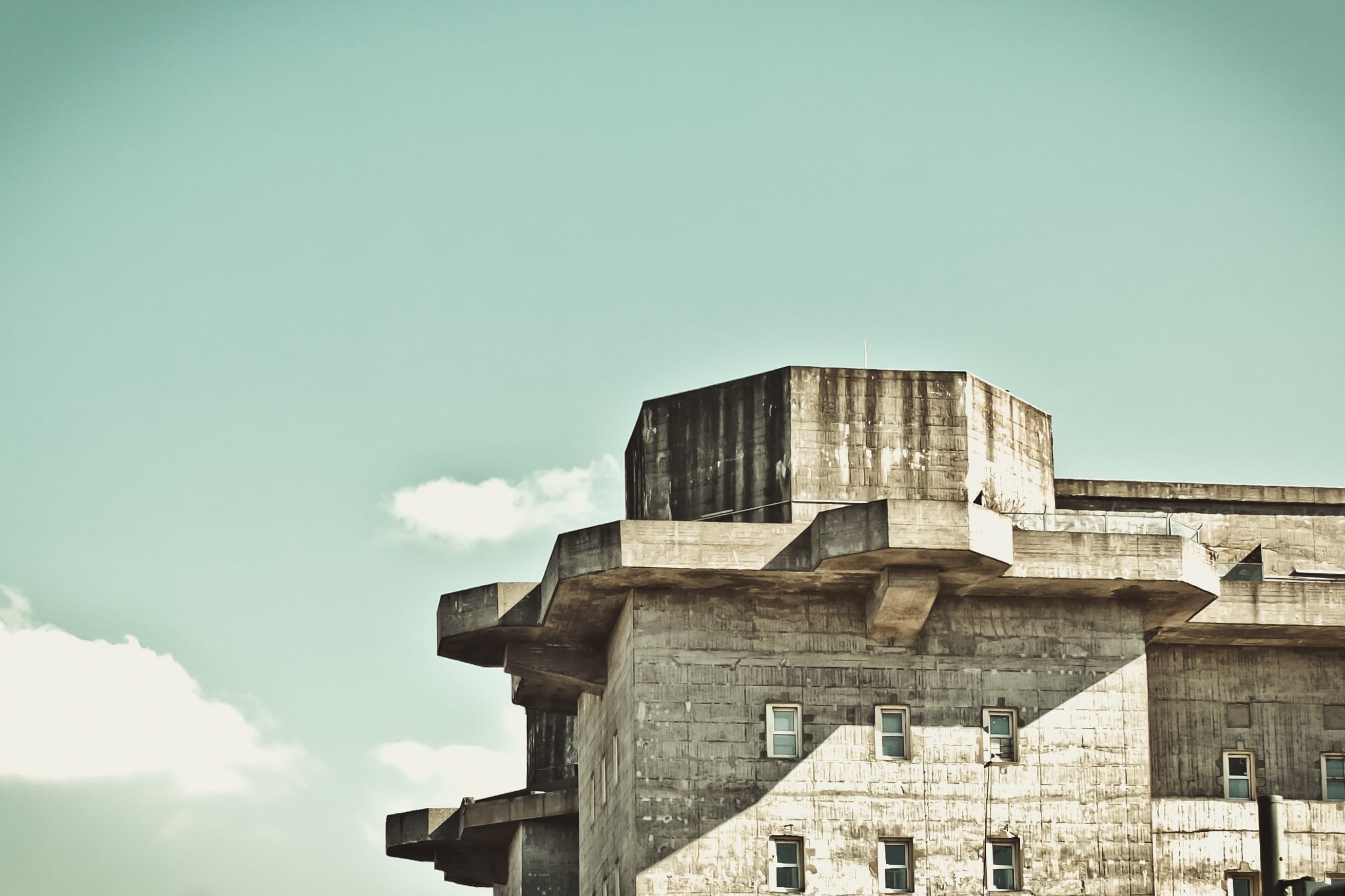 copy space, cloud - sky, sunlight, architecture, ancient, bunker, fortress, blue, concrete, castle, hochbunker, travel, 2K, building, outdoors, old, building exterior, HD Wallpaper