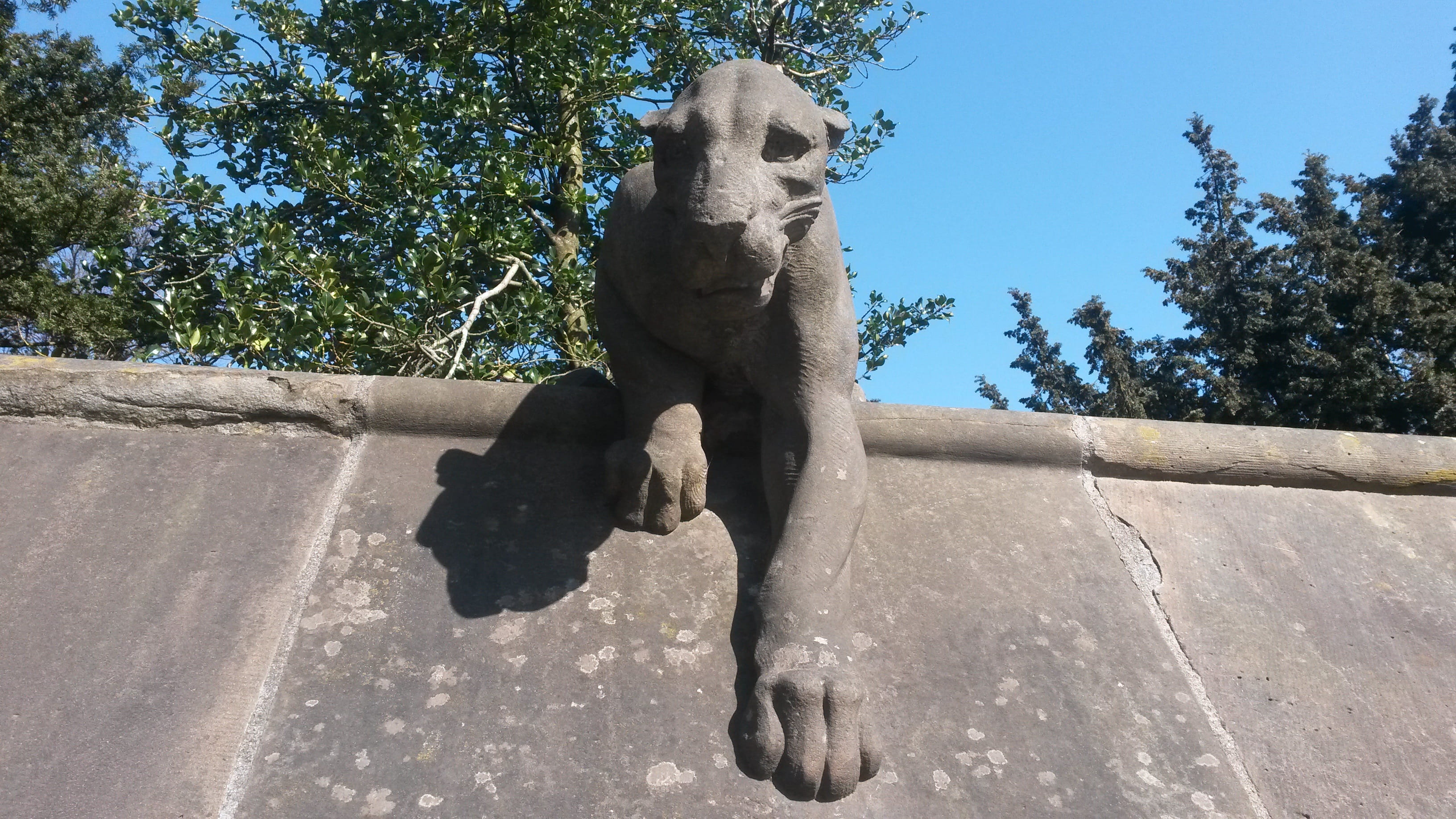 Cardiff Castle, sculpture, history, nature, sky, plant, landmark, animal themes, medieval, creativity, no people, craft, representation, human representation, HD Wallpaper