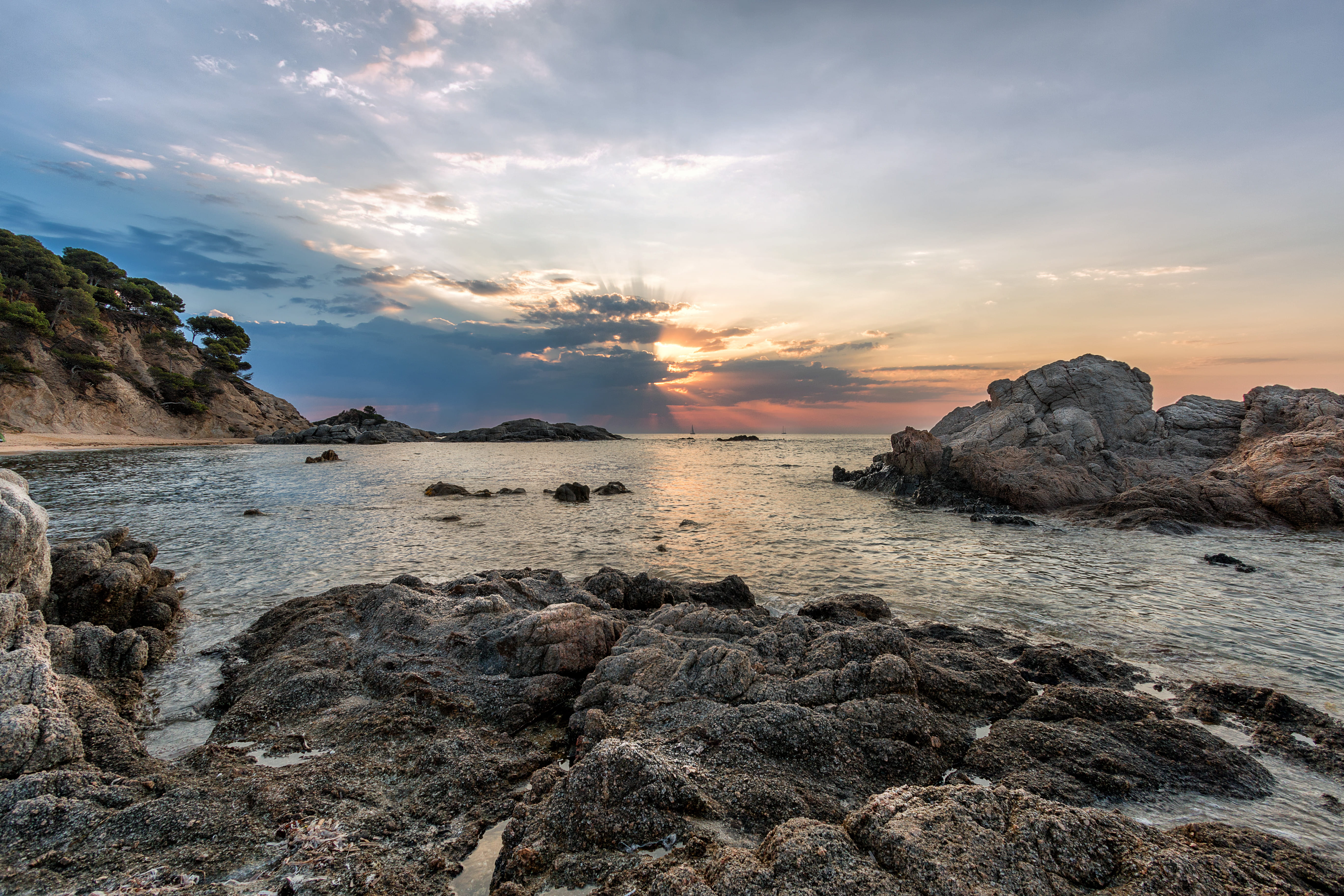 spain, rock, beach, 5K, sunset, idyllic, cala estreta, scenics - nature, rocks, no people, sea, land, eroded, horizon over water, beauty in nature, tranquility, HD Wallpaper