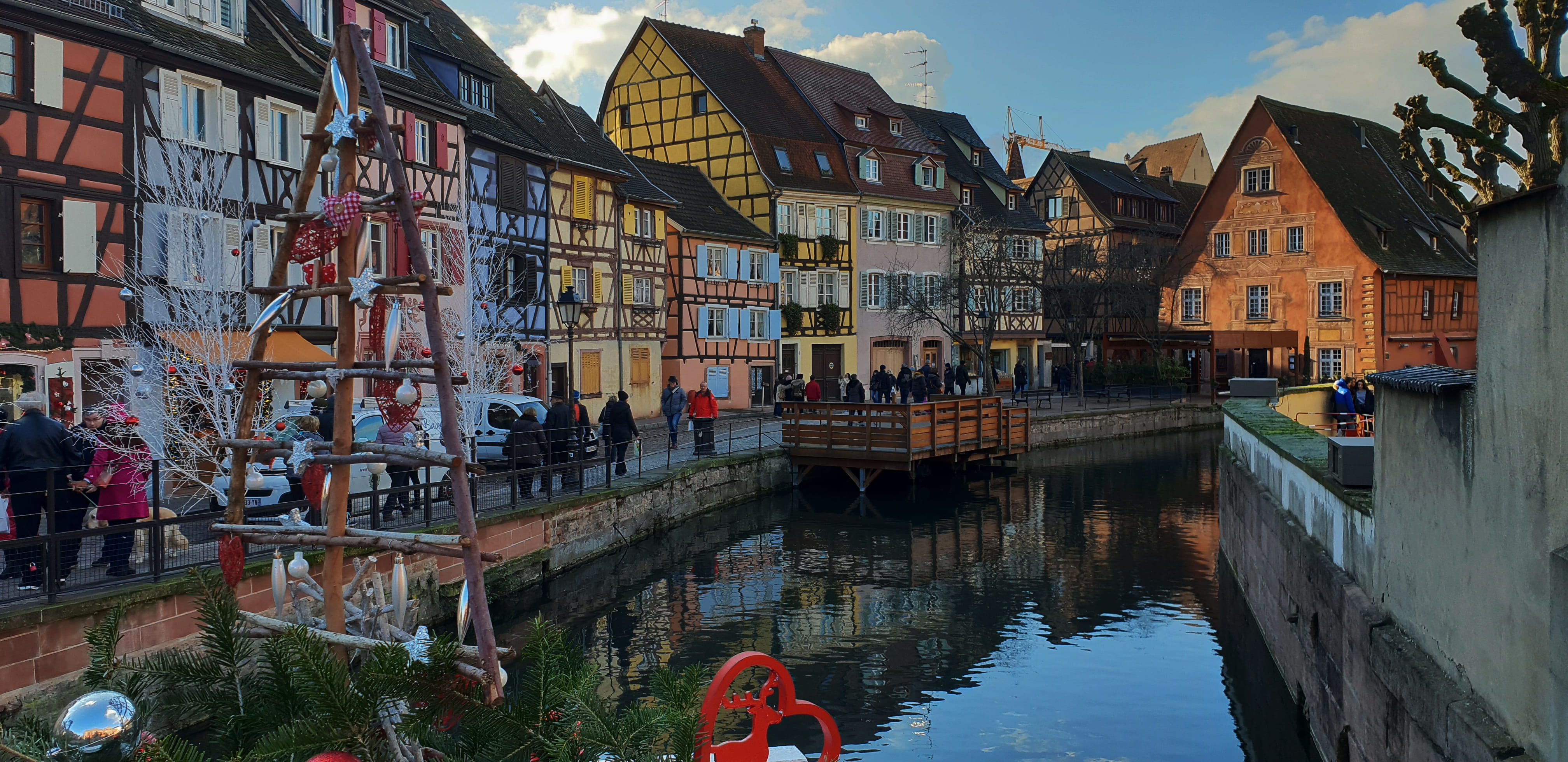 residential district, built structure, day, transportation, noel, sky, christmas, city, colmar, water, row house, building exterior, architecture, house, HD Wallpaper