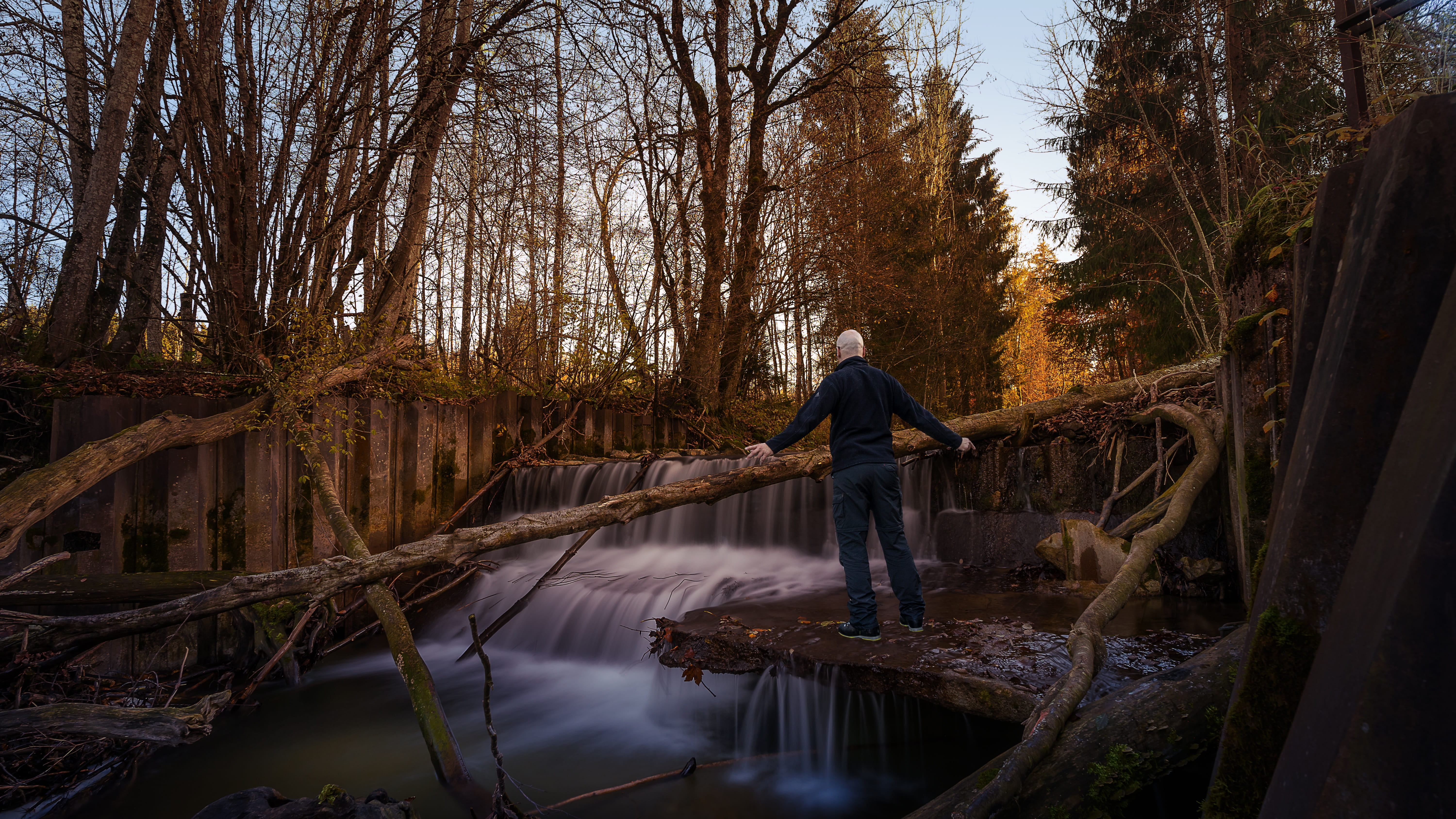 trees, man, nature, rest, lake, panorama, leisure activity, waterfall, trunk, tree trunk, woodland, plant, landscape, full length, long exposure, real people, HD Wallpaper