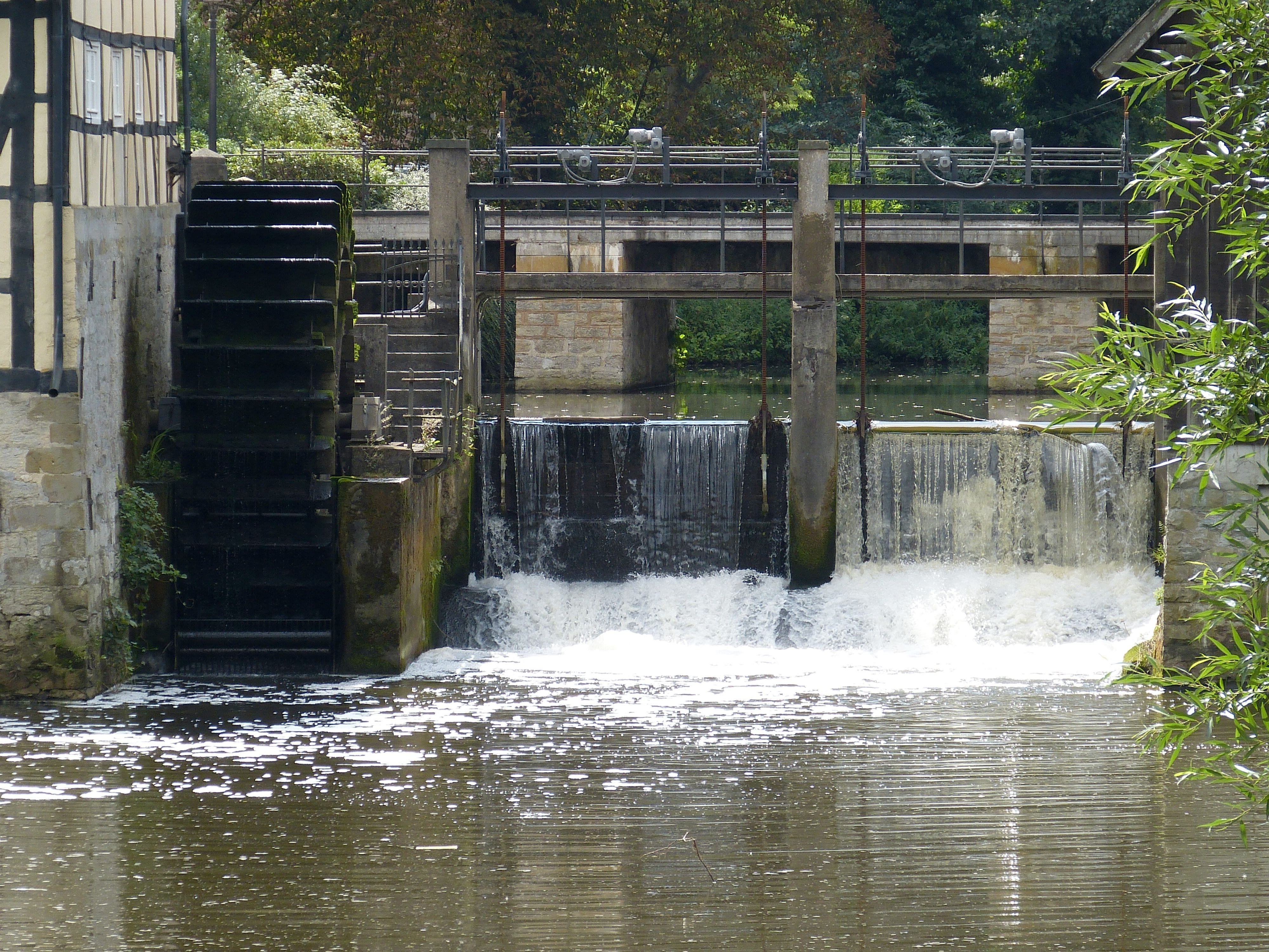 tree, outdoors, energy, waterfront, mill, rheda, architecture, mill wheel, dam, fuel and power generation, water, power in nature, weir, sunlight, motion, HD Wallpaper