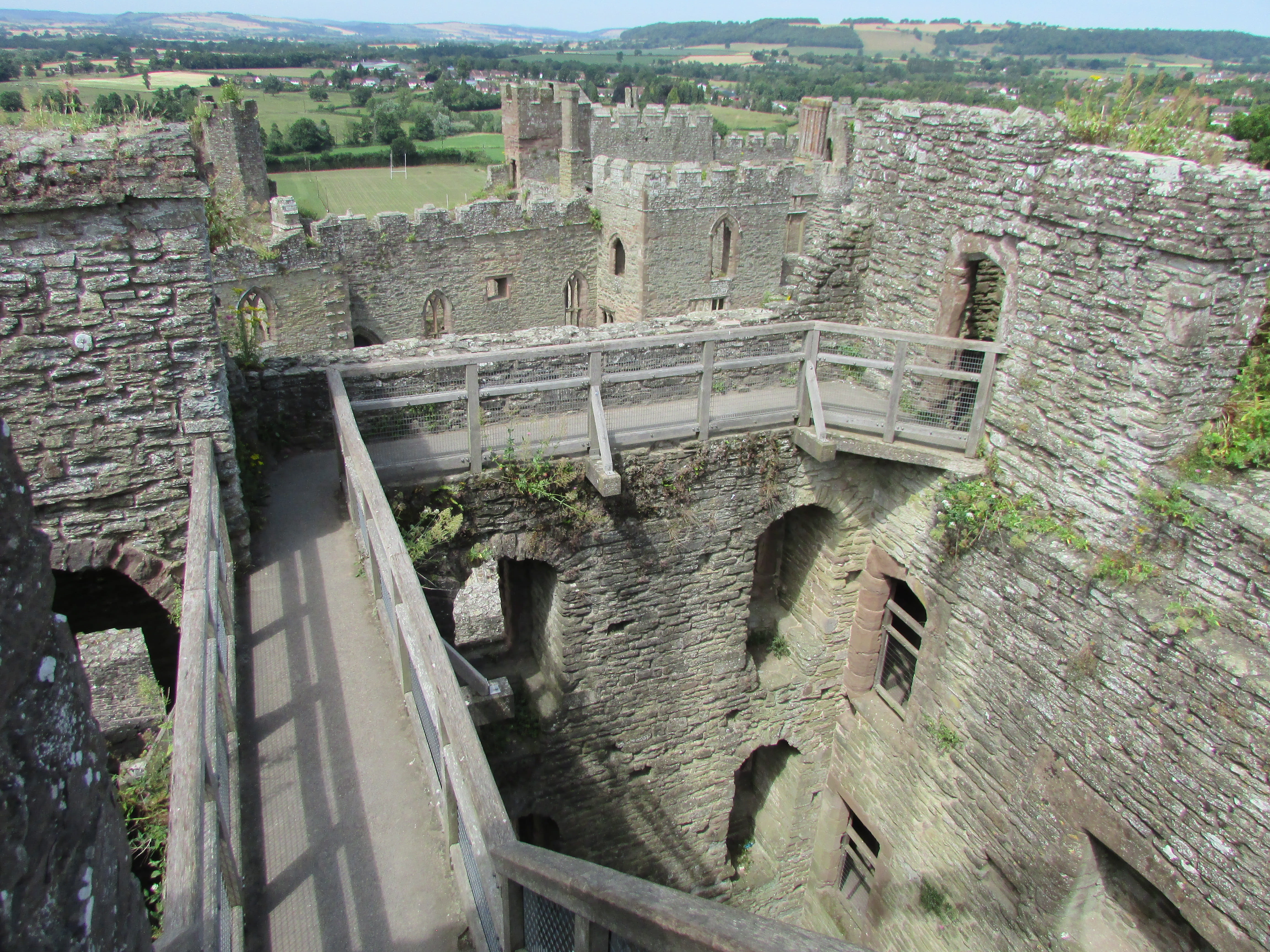 city, stone, united kingdom, ruined, built structure, tourism, high angle view, windows, ludlow, travel destinations, castle, ancient civilization, architecture, HD Wallpaper