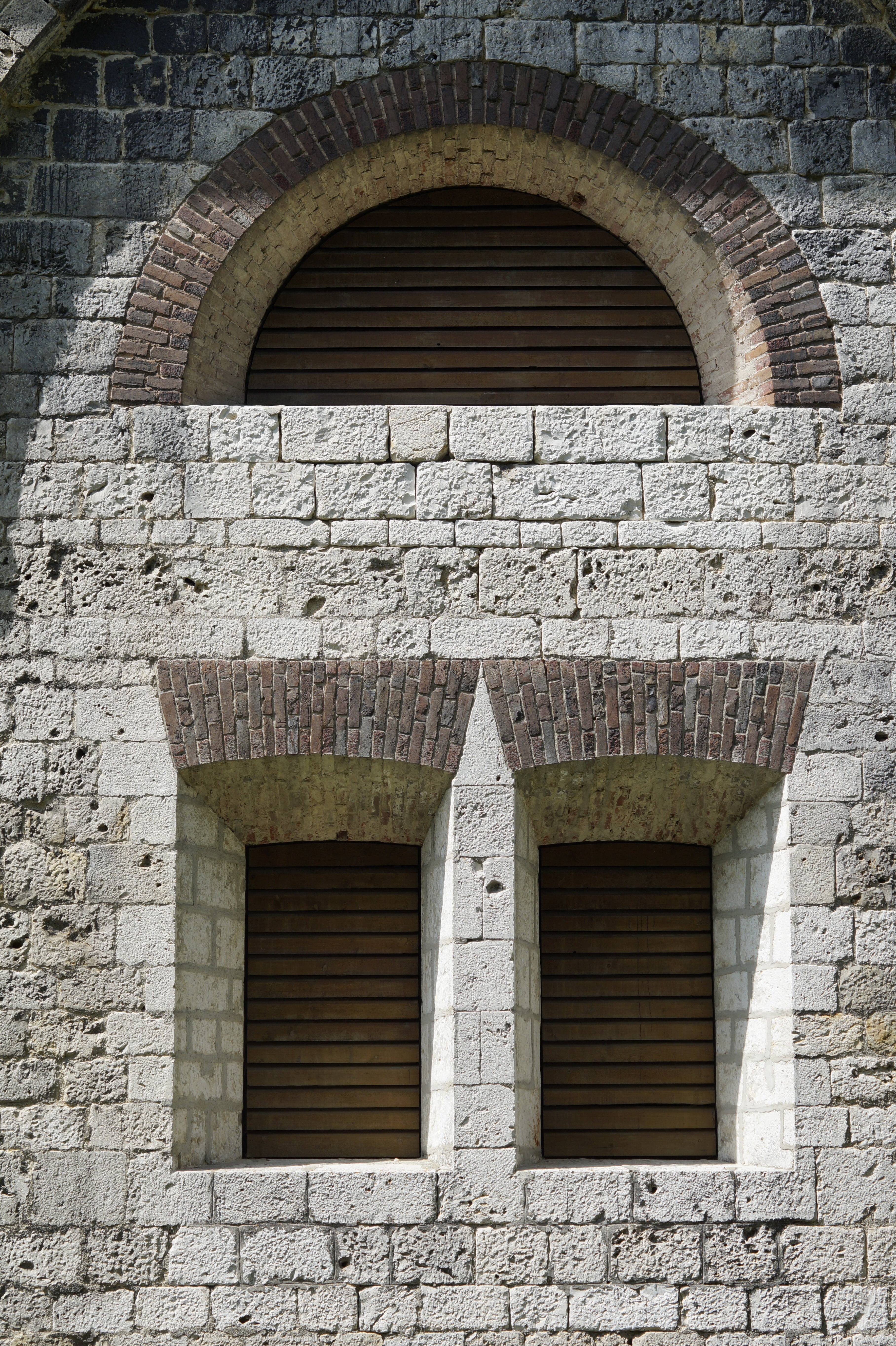 built structure, building, ward, brick wall, plant, outdoors, wall, protect, the past, wilhelmsburg, historically, castle, window, low angle view, stone, Phone HD Wallpaper