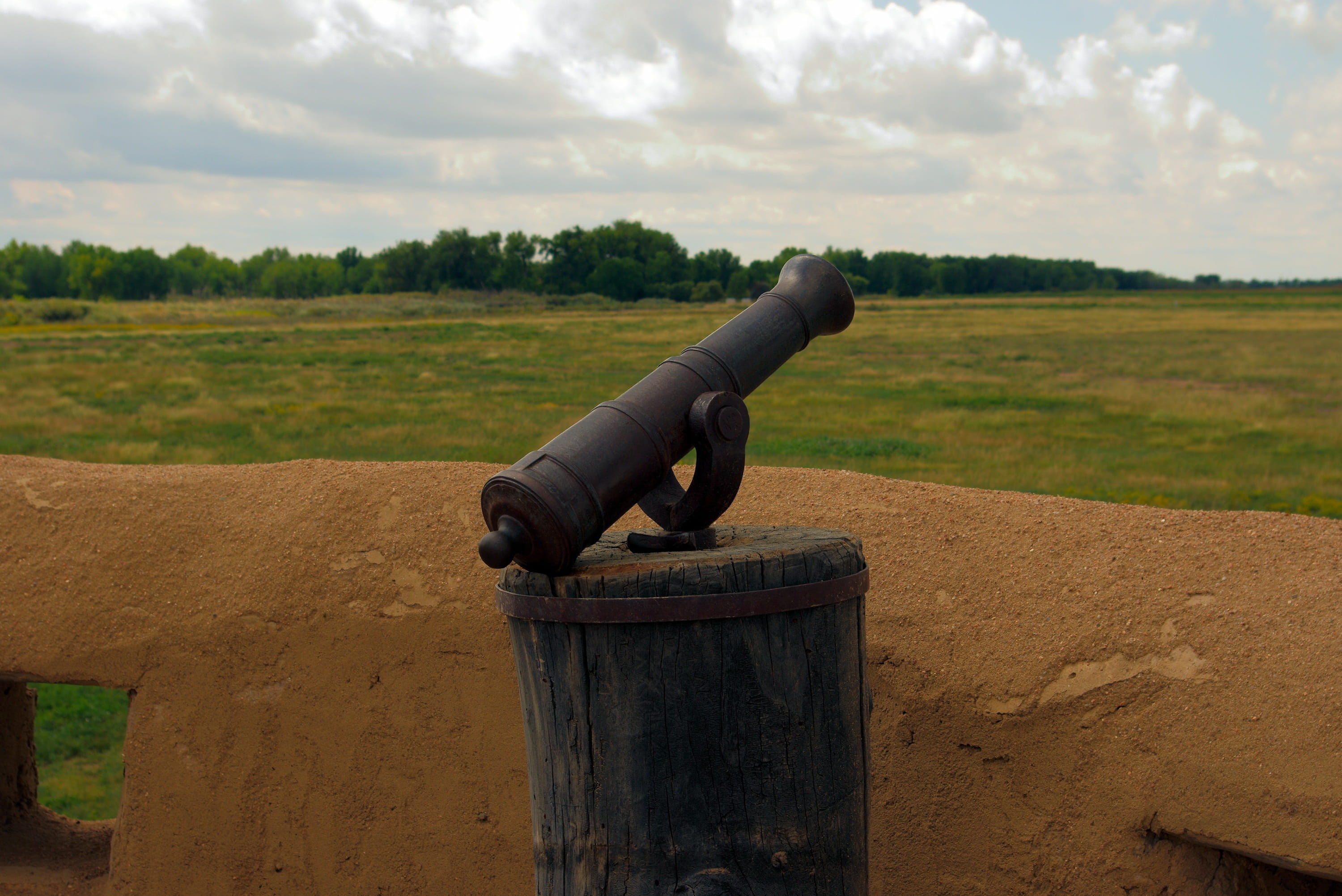 bents old fort cannon, historic, outdoors, plant, cannon, bents, bastion, national, bulwark, fort, architecture, building, colorado, history, metal, fighting, HD Wallpaper