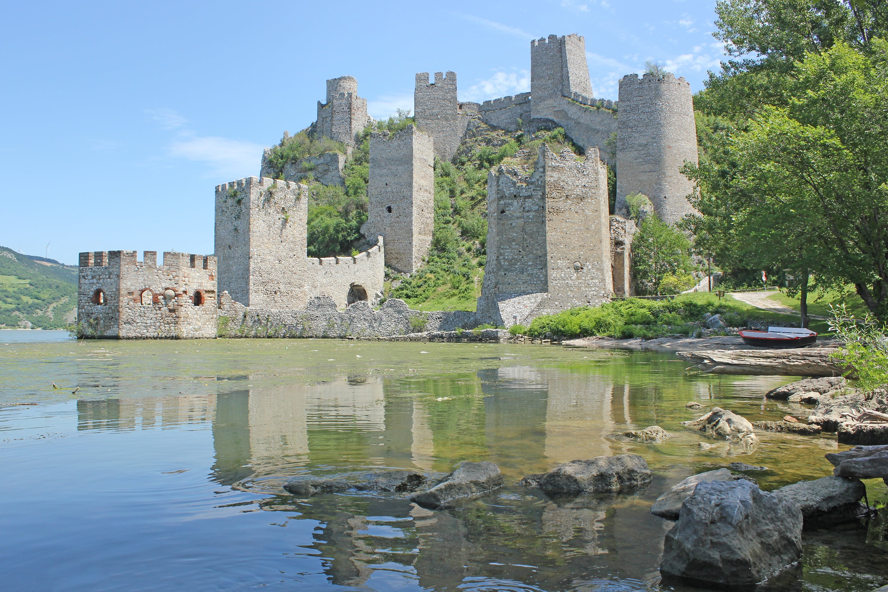 đerdap, old ruin, ruined, ancient, built structure, golubac, history, 2K, building, nature, river, body, building exterior, architecture, plant, medieval, HD Wallpaper