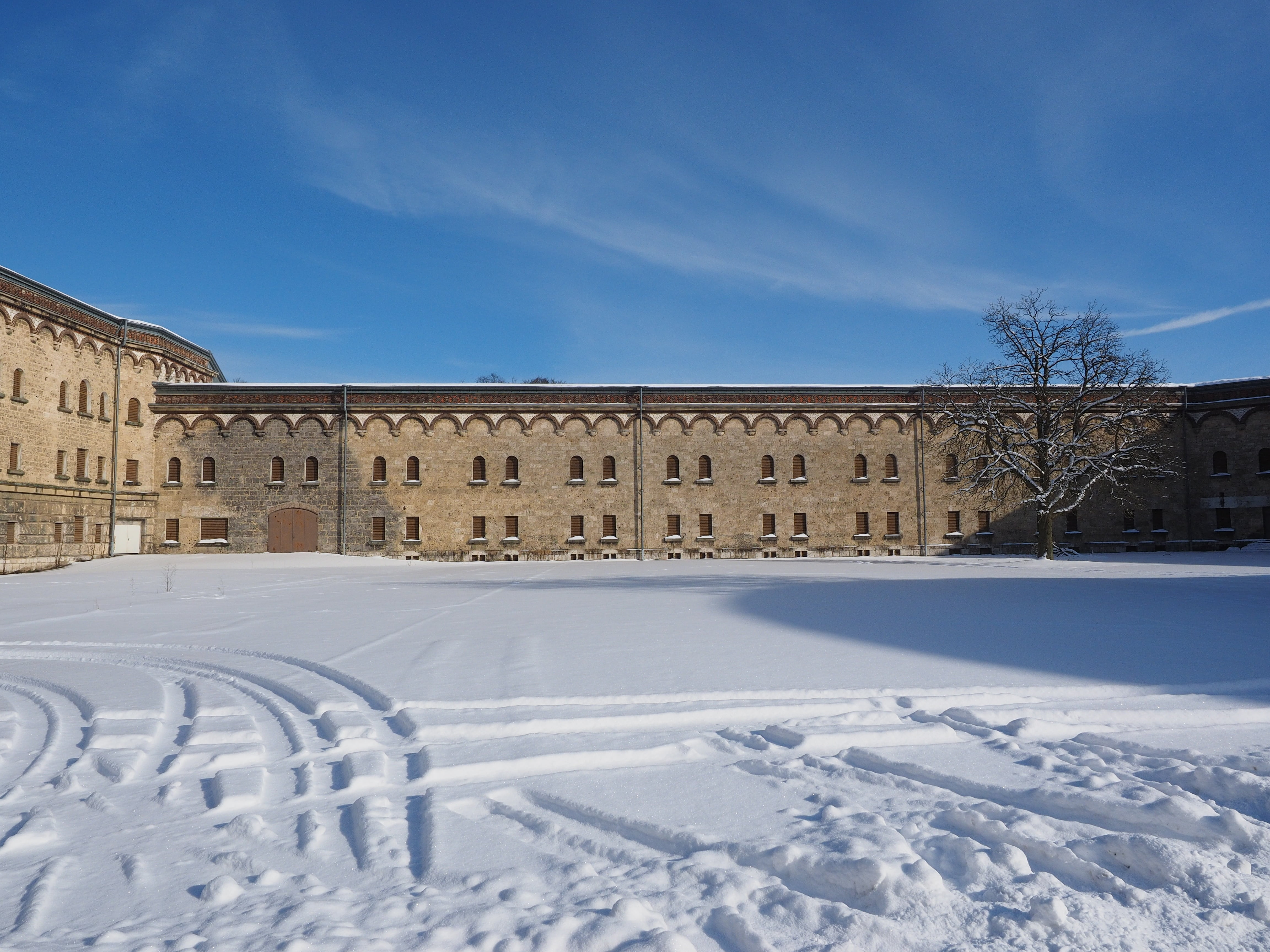 history, defensive barracks, castle, outdoors, blue, wilhelmsburg, reduit, travel destinations, architecture, 4K, plant, cold temperature, winter, day, HD Wallpaper