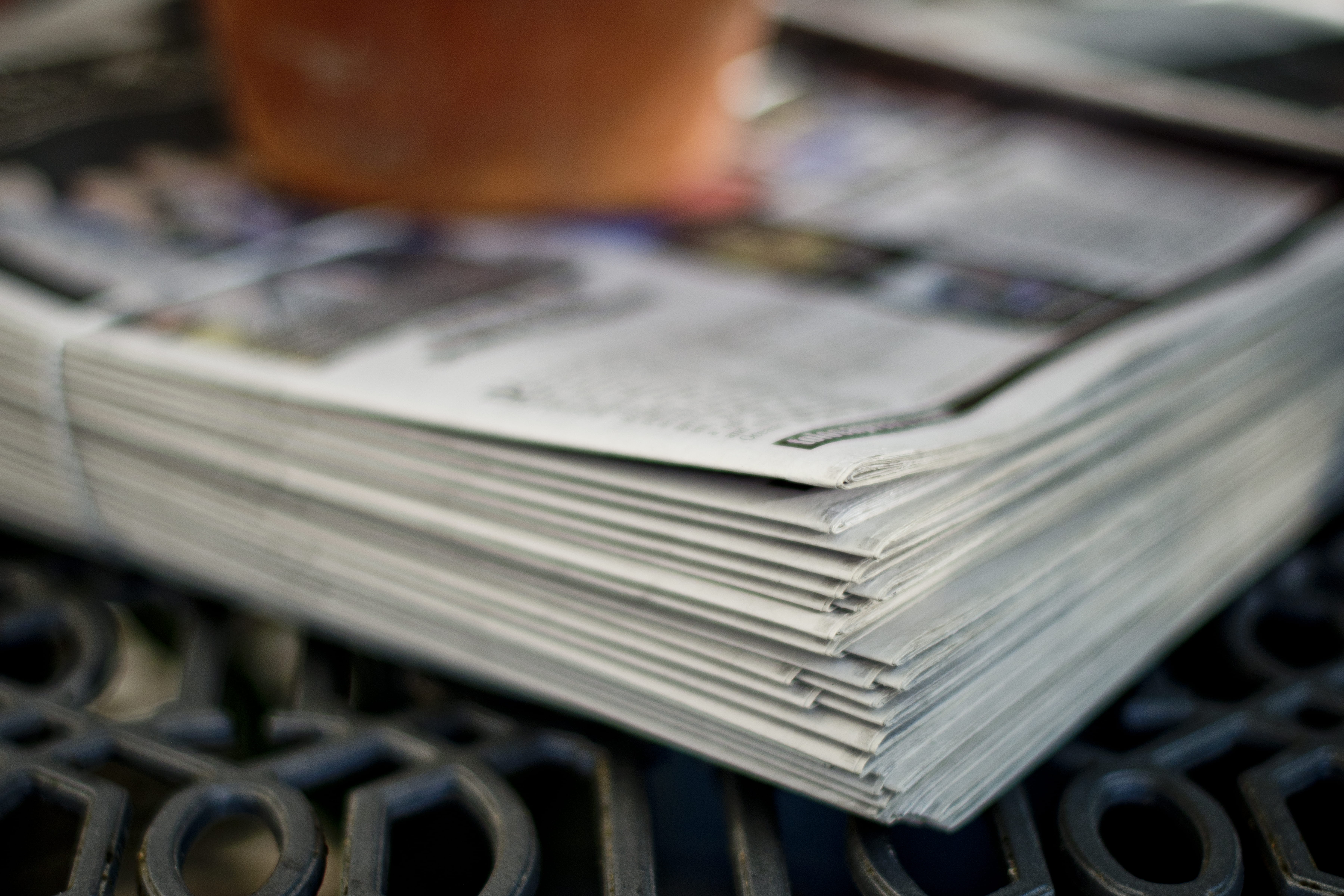 large group of objects, united states, book, indoors, newspaper, technology, stack, news, urban, city, money, paper, town, newspapers, abundance, document, HD Wallpaper