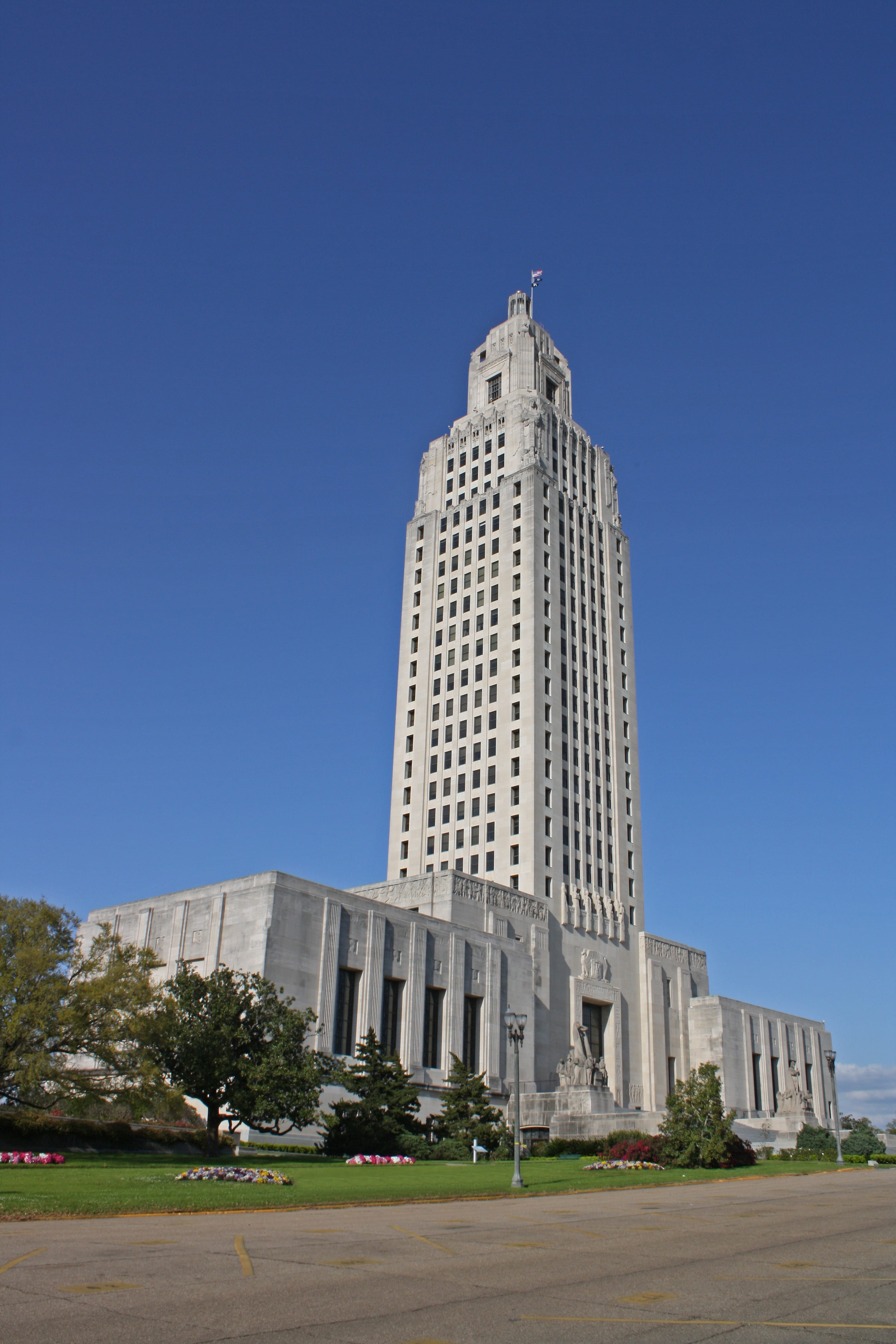 louisiana, political, copy space, capitol, urban Scene, government, federal, clear sky, Building, election, architecture, famous Place, power, building Exterior, Phone HD Wallpaper