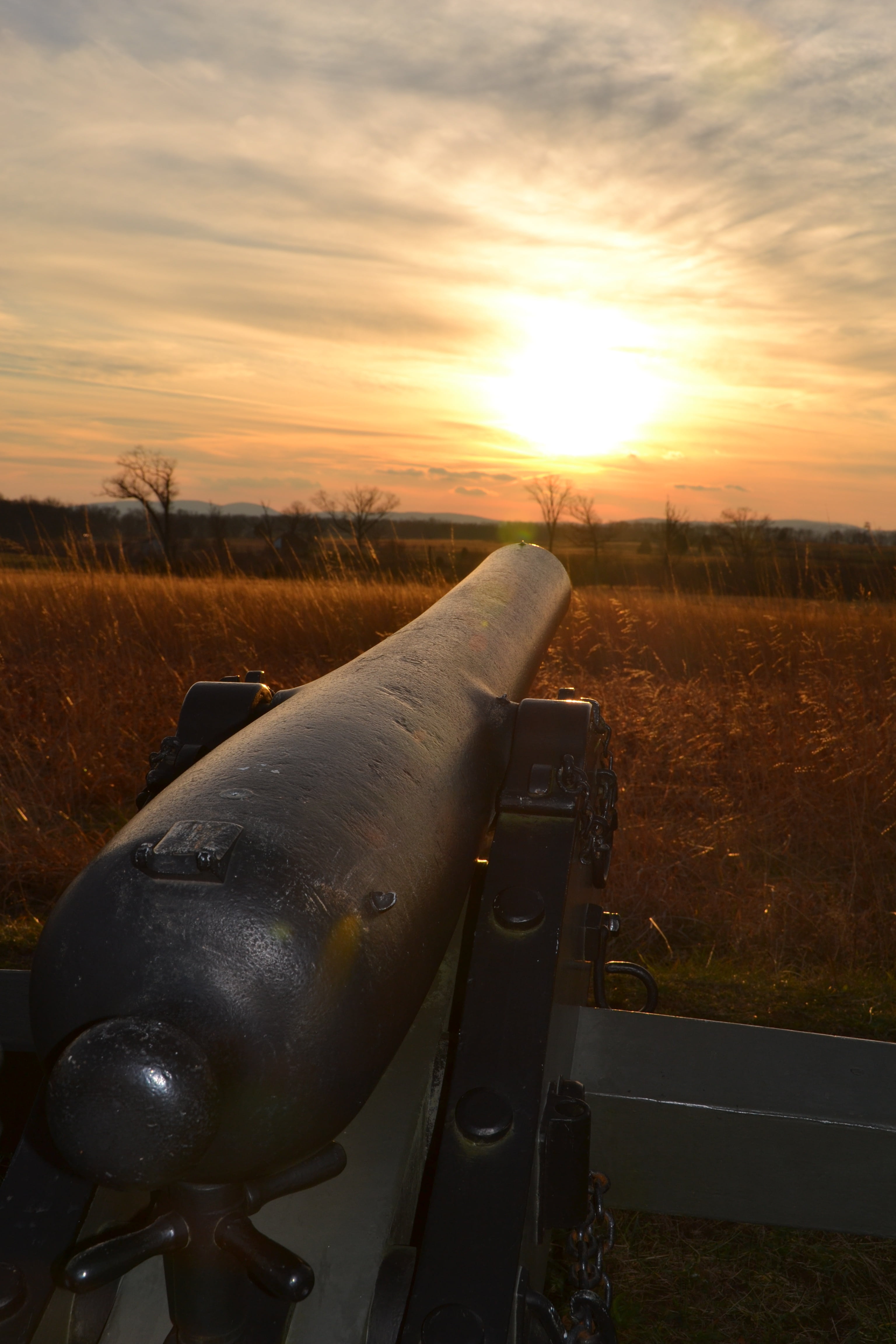 land, usa, beauty in nature, conflict, field, army, history, plant, artillery, war, battle, civil, cannon, 4K, cloud - sky, military, battlefield, orange color, Phone HD Wallpaper