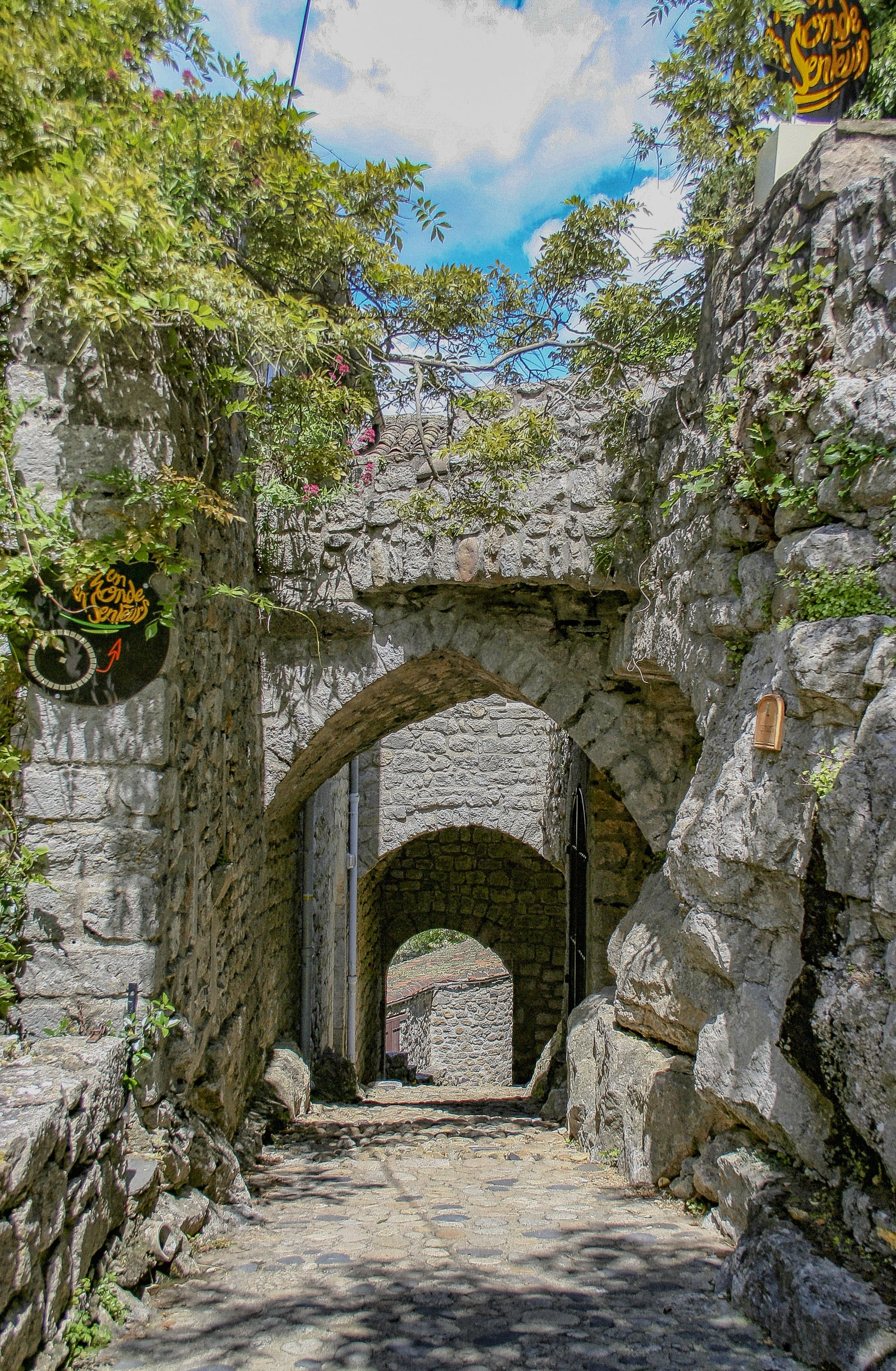 fortifications, bridge - man made structure, outdoors, plant, ark, village, the past, history, europe, direction, architecture, balazuc, stones, footpath, Phone HD Wallpaper