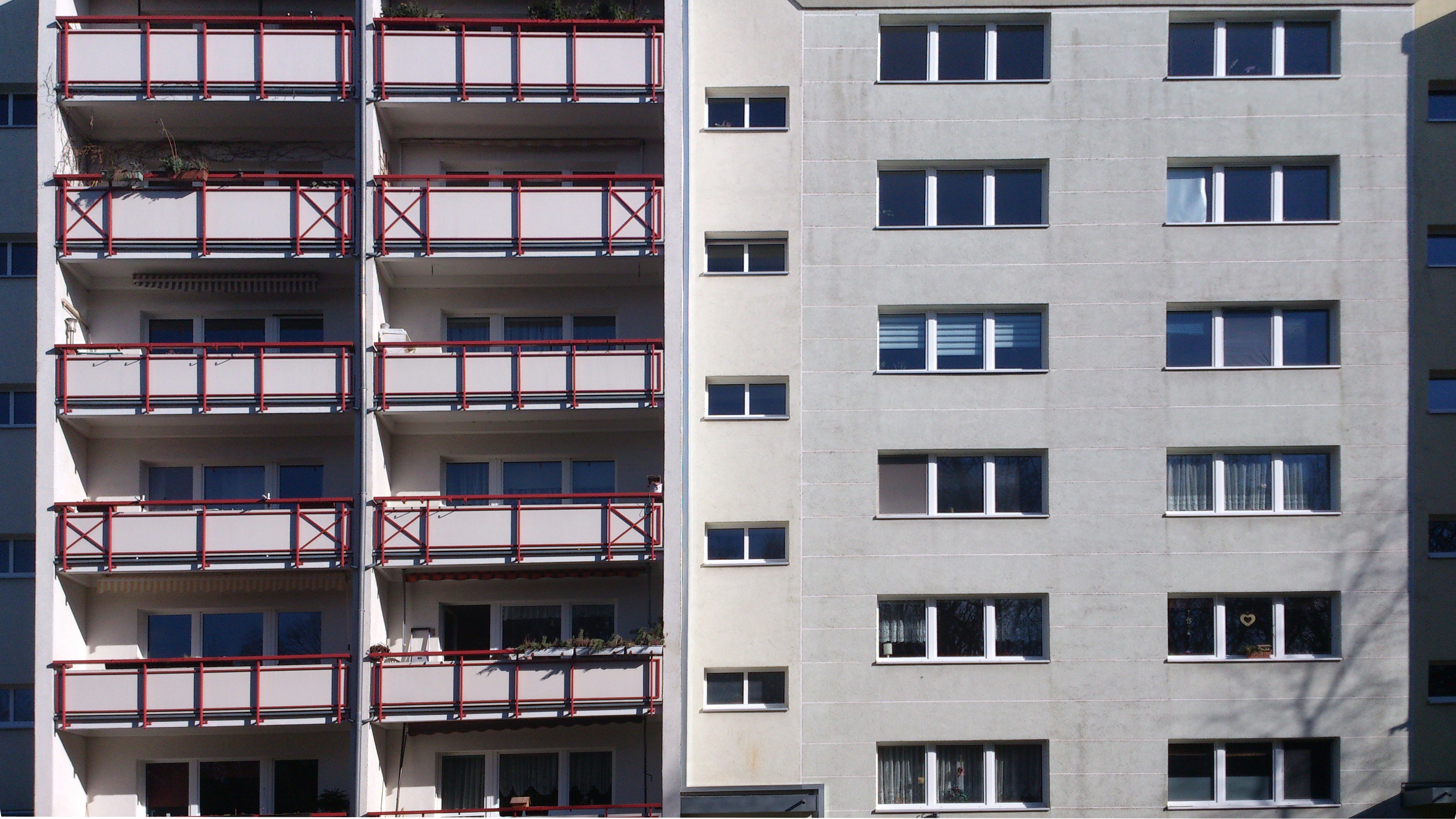 no people, home, built structure, in a row, neubrandenburg, architecture, building exterior, wbs 70, window, repetition, glass - material, low angle view, HD Wallpaper