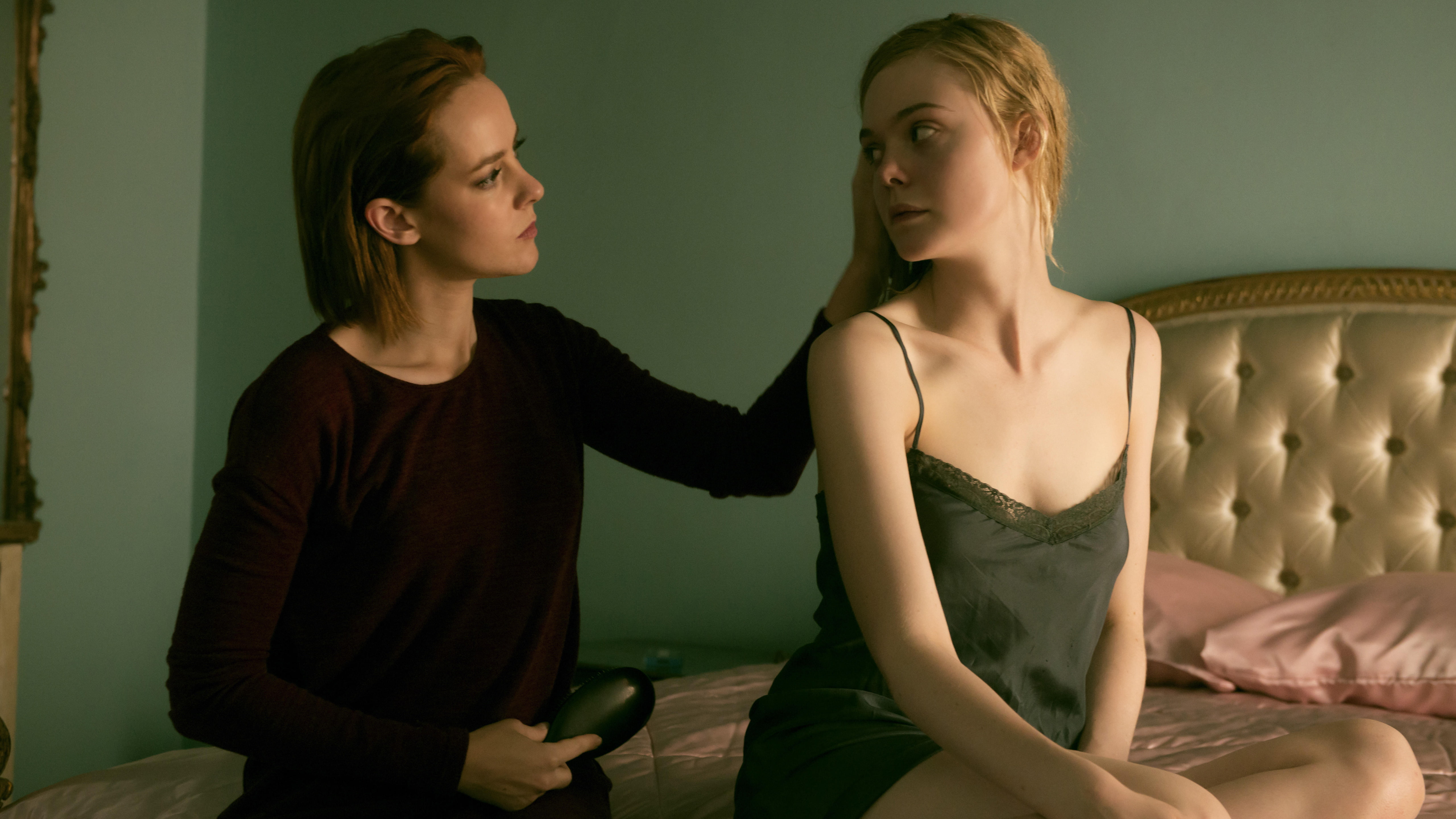 Elle Fanning, 5K, The Neon Demon, Jena Malone, 5K, HD Wallpaper