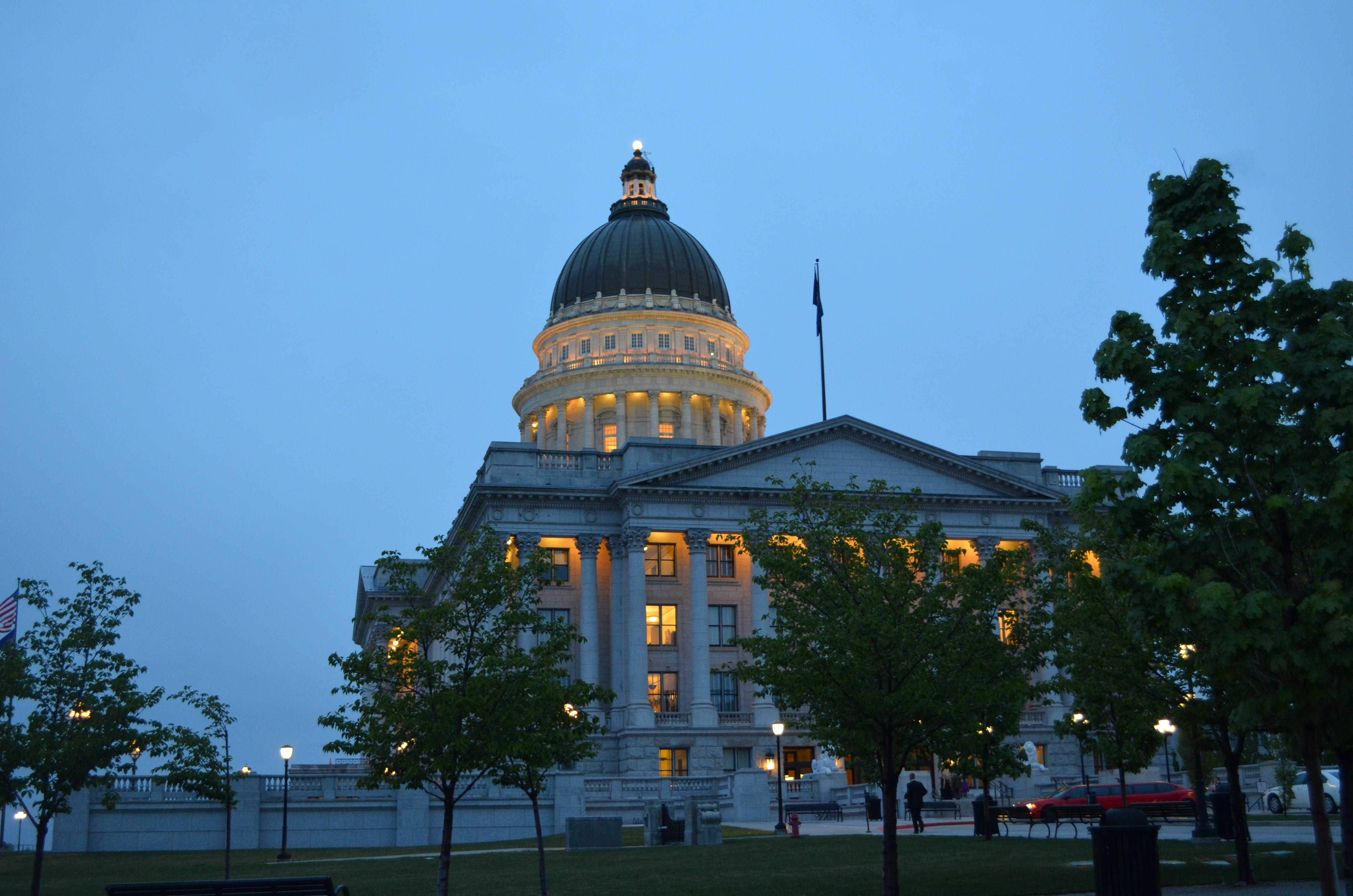 no people, Capitol, tree, nature, architecture, sky, City, travel destinations, building, religion, clear sky, Utah, government, salt, building exterior, HD Wallpaper