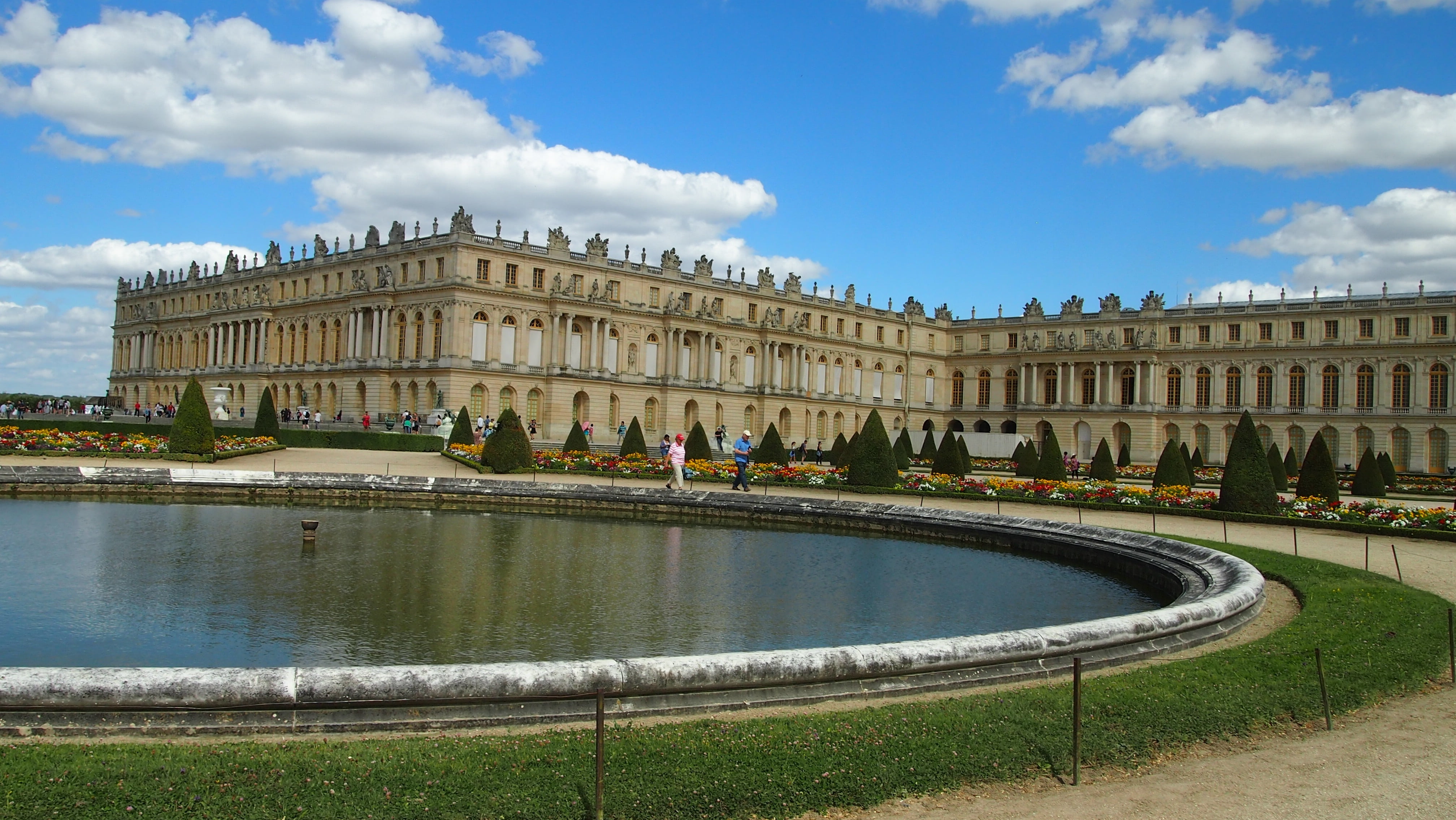 sky, travel, incidental people, castle, fountain, architecture, water, versailles, nature, history, 4K, the past, city, europe, reflection, cloud - sky, HD Wallpaper