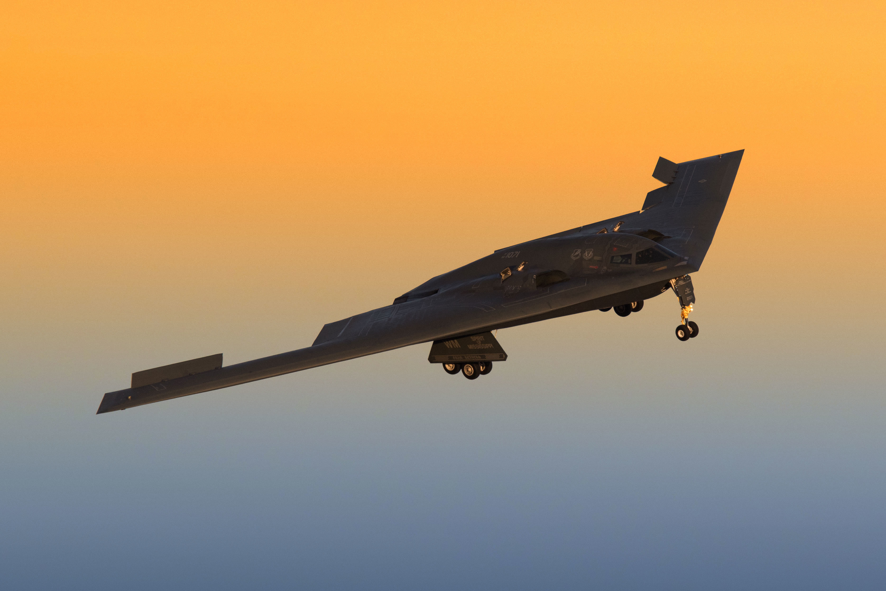 government, flying, B-2 Spirit, military, sunset, plane, motion, US Air Force, 2K, outdoors, clear sky, nature, travel, mid-air, airplane, on the move, HD Wallpaper