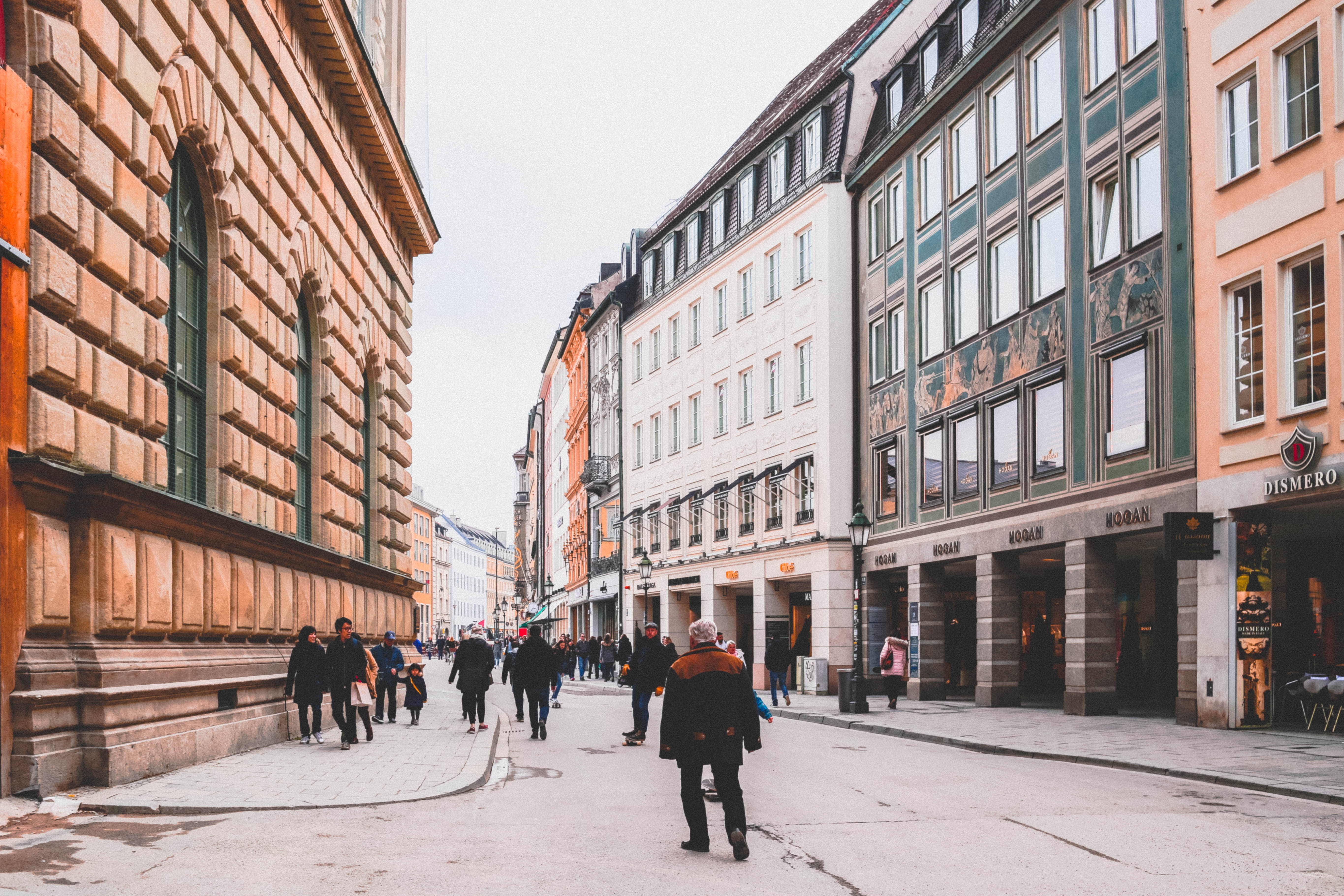 lights, perspective, group of people, cityscape, walking, abstract, architexture, architecture, crowd, building exterior, day, city, germany, outdoors, HD Wallpaper