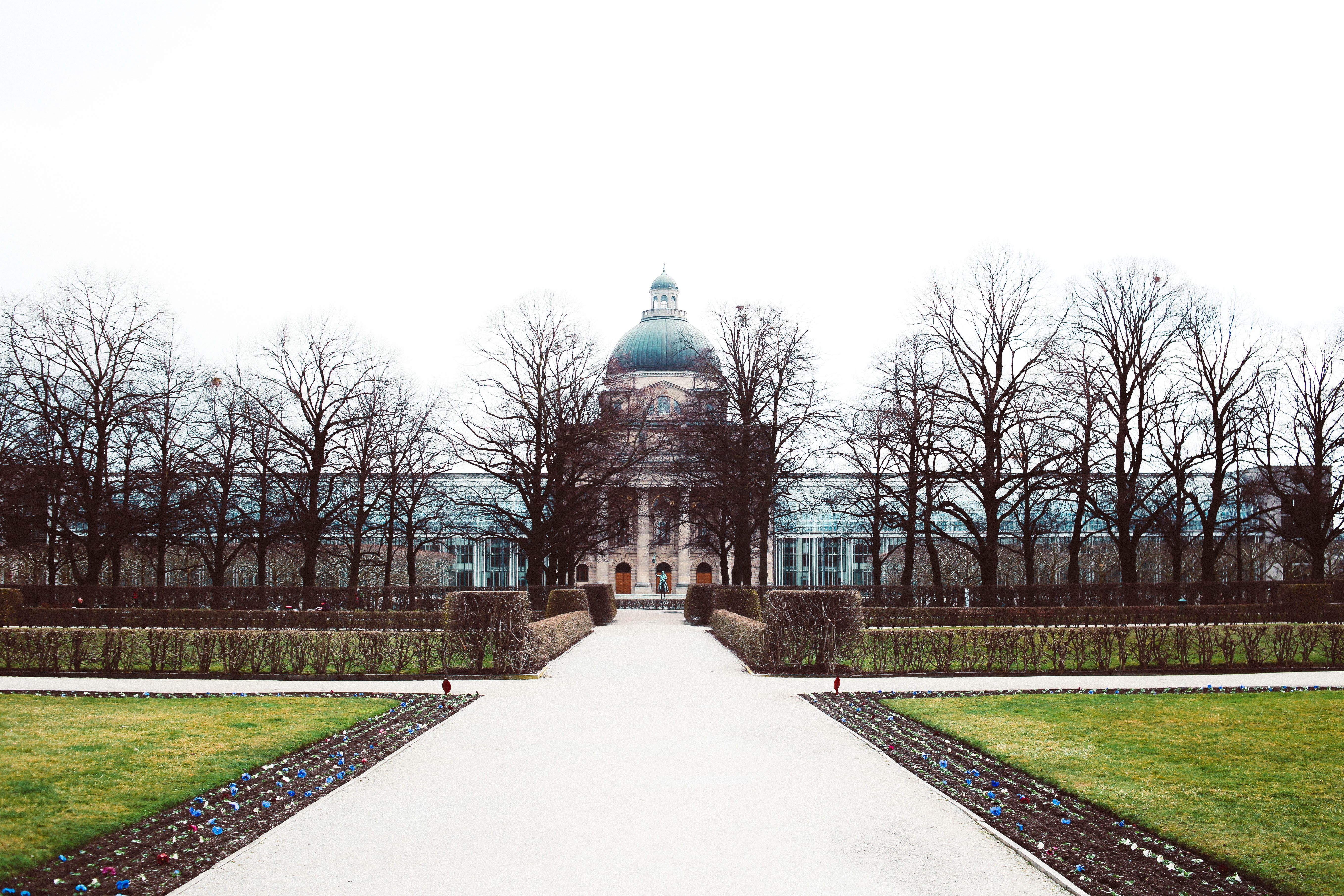 built structure, direction, minimal, spire, citylife, lines, footpath, day, the way forward, 5K, town, geometry, germany, composition, cities, building exterior, HD Wallpaper