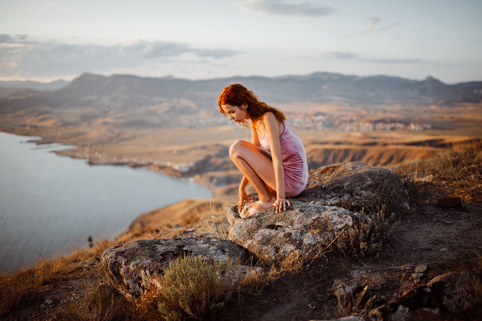 depth of field, dress, water, Marat Safin, casual clothing, rock, 720P, leisure activity, real people, landscape, outdoors, women, long hair, hairstyle, HD Wallpaper
