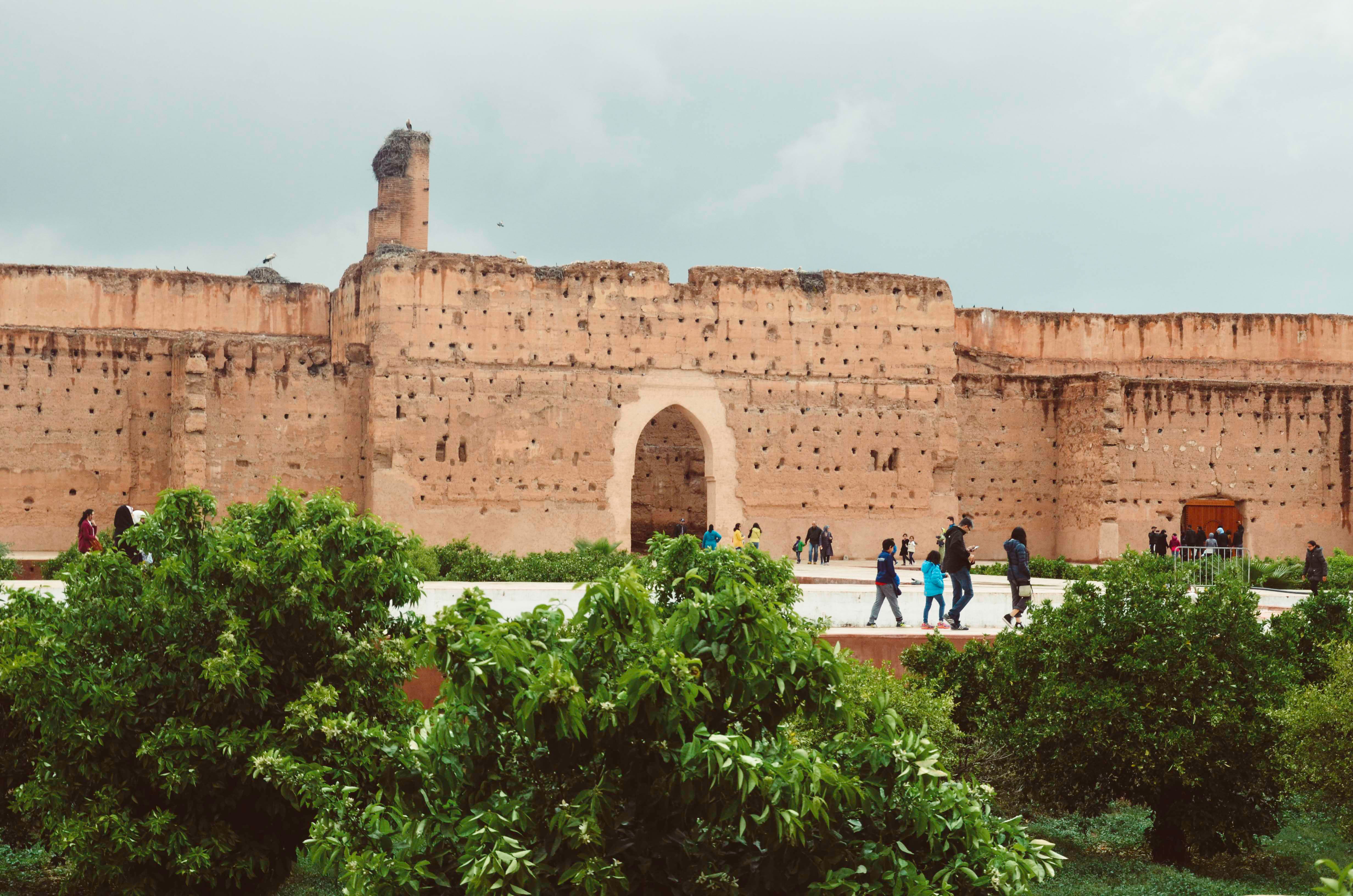 ancient, women, people, built structure, outdoors, plant, travel, arabian city, day, group of people, place, africa, building exterior, building, sky, history, HD Wallpaper