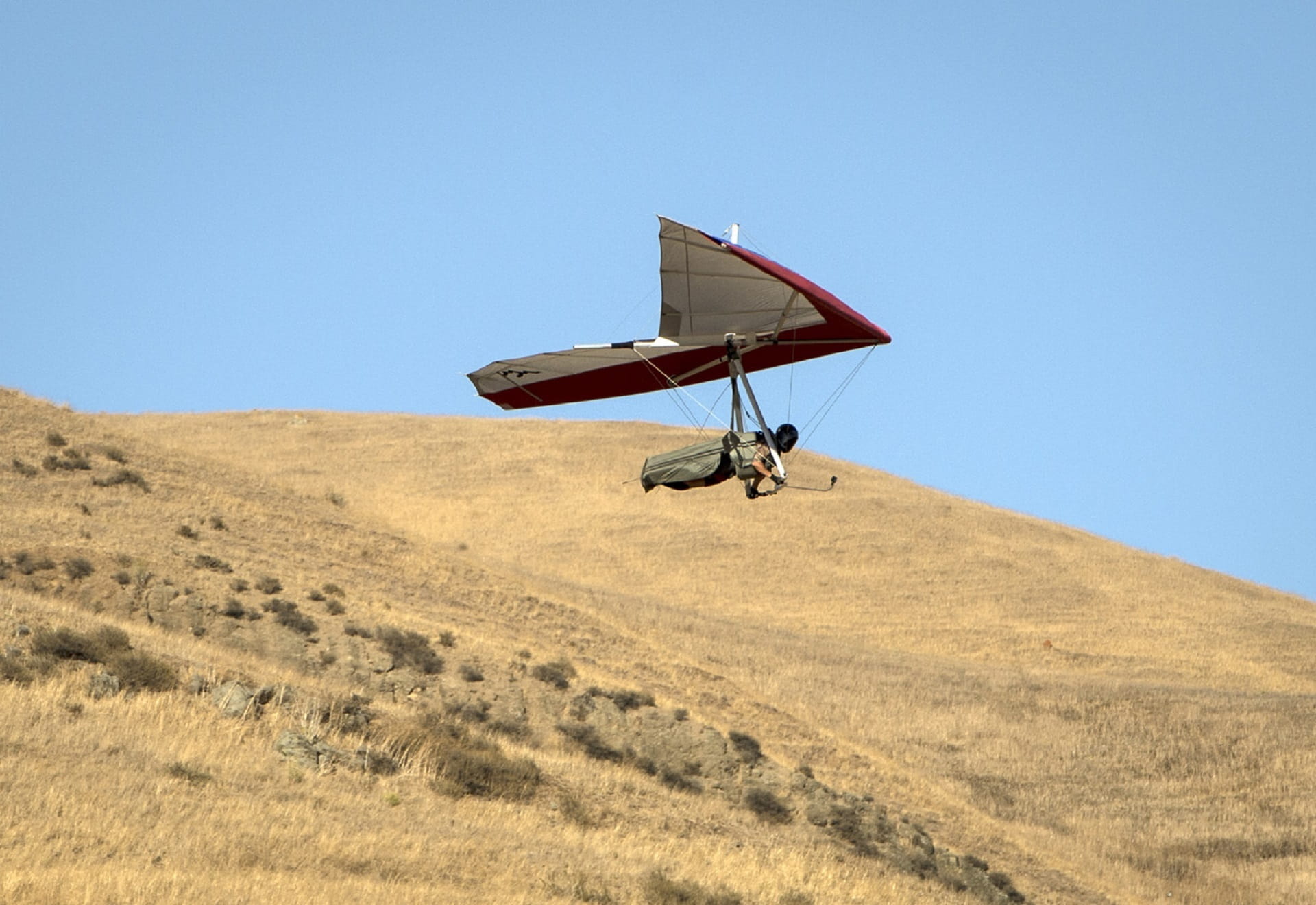 recreation, pilot, Glider, man, air vehicle, Flying, land, scenics - nature, high, arid climate, outdoors, no people, action, 1080P, launch, mode of transportation, HD Wallpaper