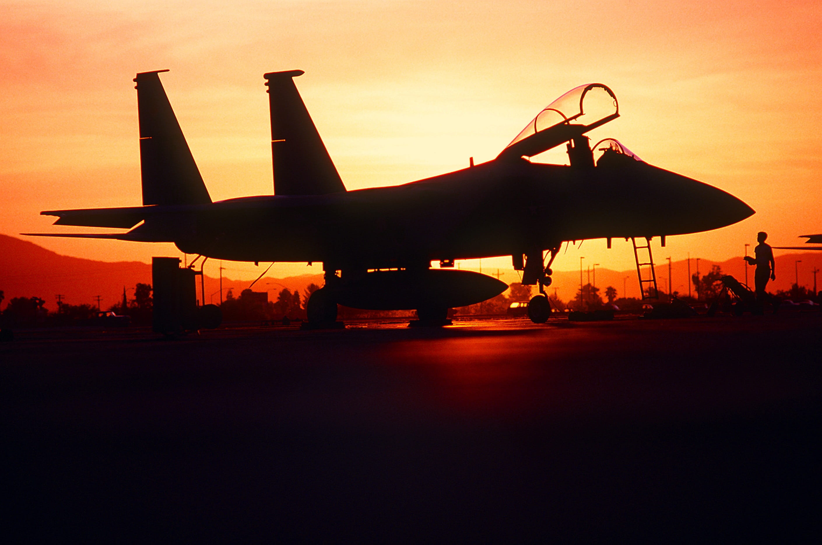 stationary, vacations, no people, air Travel, airport runway, sunset, Military, air Vehicle, Silhouette, jet, side view, flying, journey, aviation, tarmac, HD Wallpaper