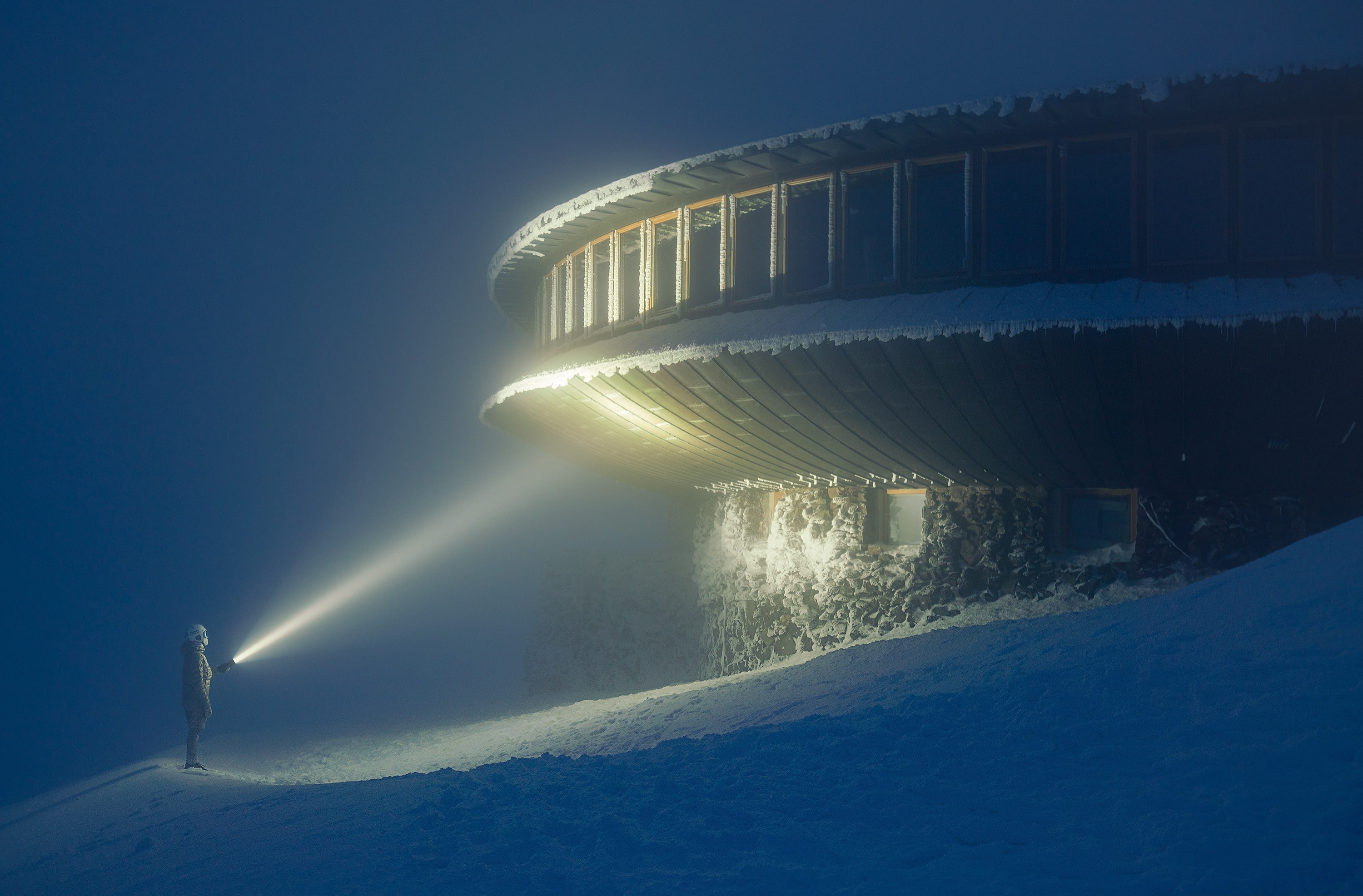 land, motion, hd, Night, nature, building, zingcold, Winter, LightBeam, sea, anomaly, Cold, sky, blue, PAJAKSPORT, Sports, meteorologicalstation, Outfit, HD Wallpaper