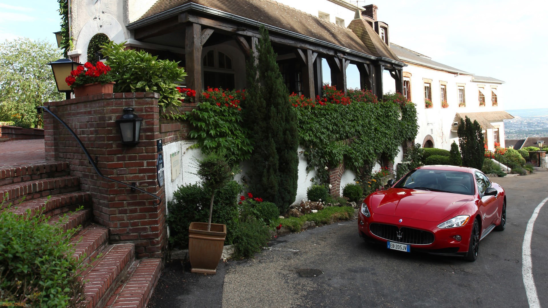 street, coupe, tree, 1080P, mode of transportation, building, red, residential district, red cars, nature, outdoors, house, plant, architecture, ivy, growth, HD Wallpaper